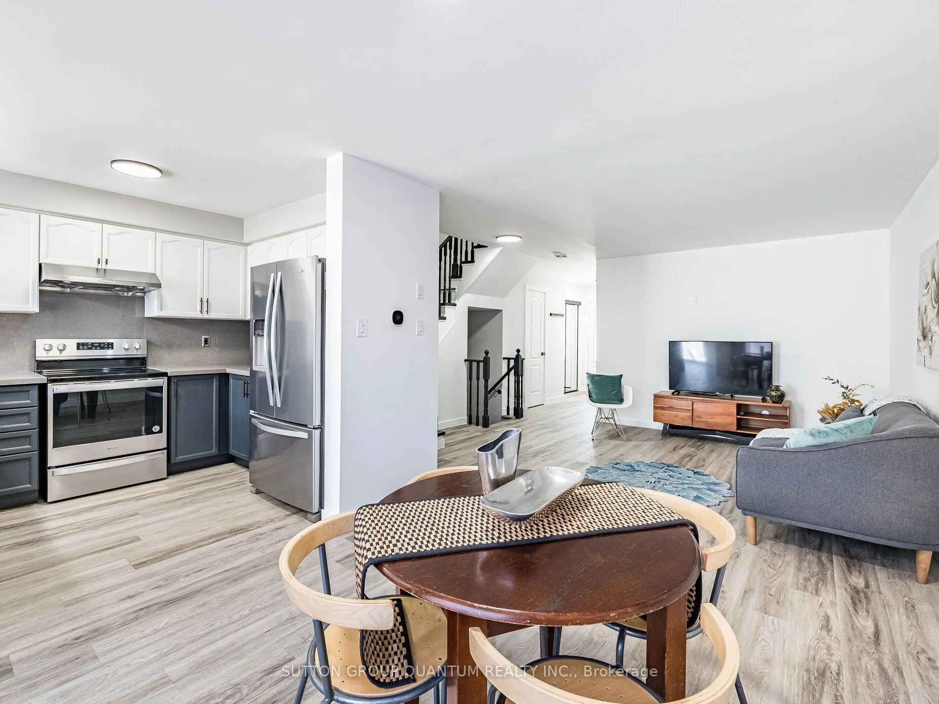 53 Woodcote Crescent