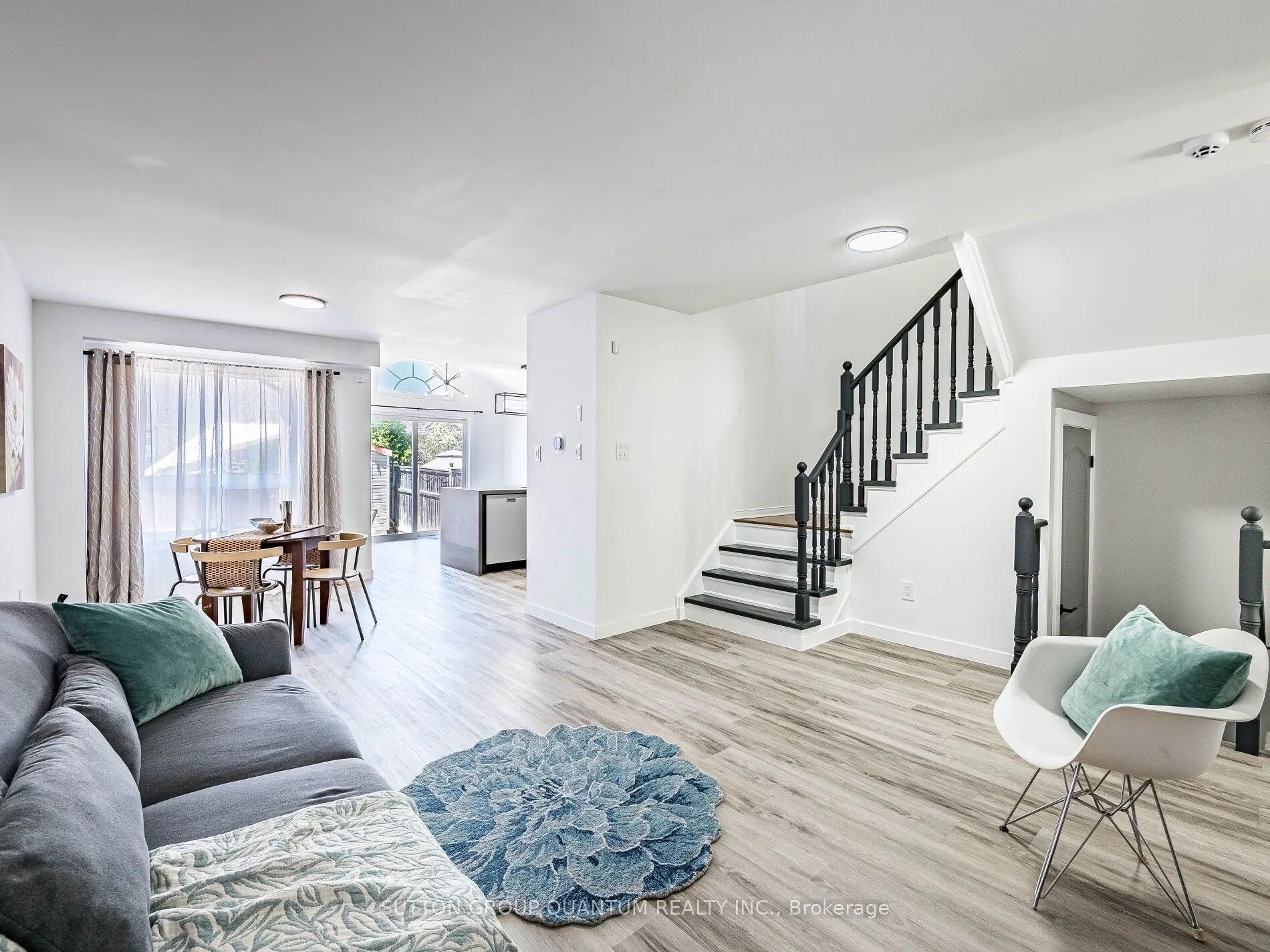 53 Woodcote Crescent