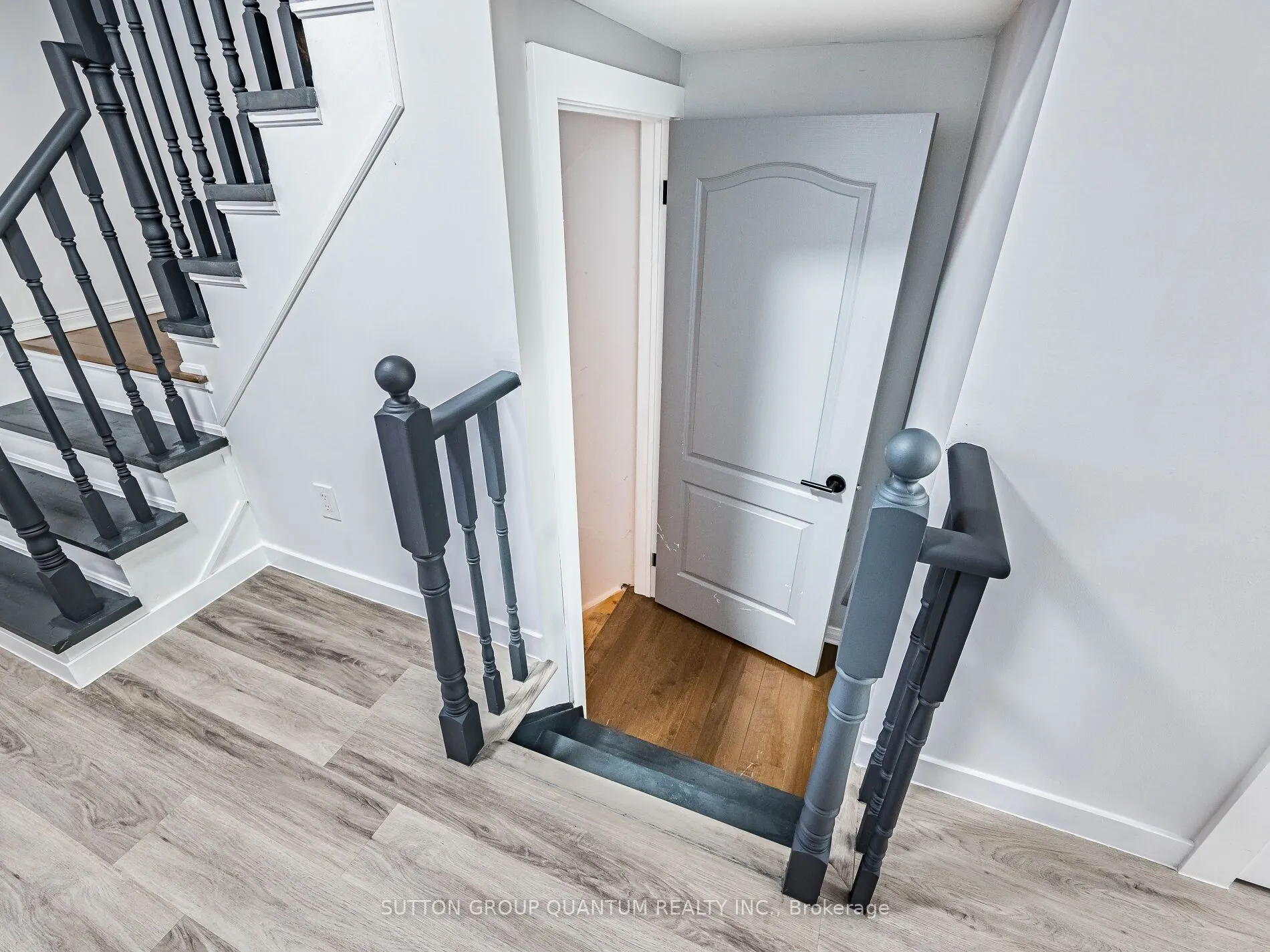 53 Woodcote Crescent