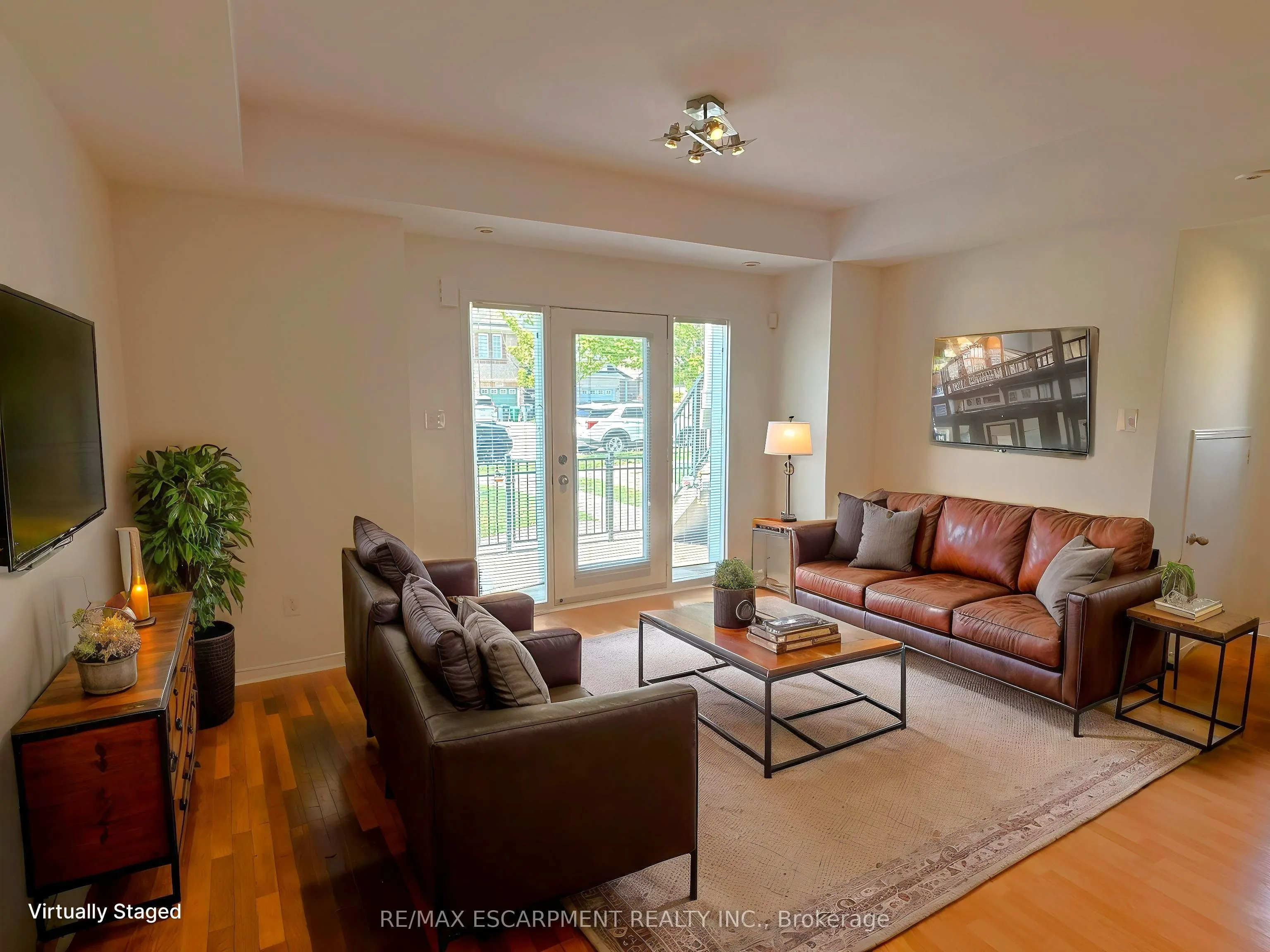 5055 Oscar Peterson Boulevard, #8