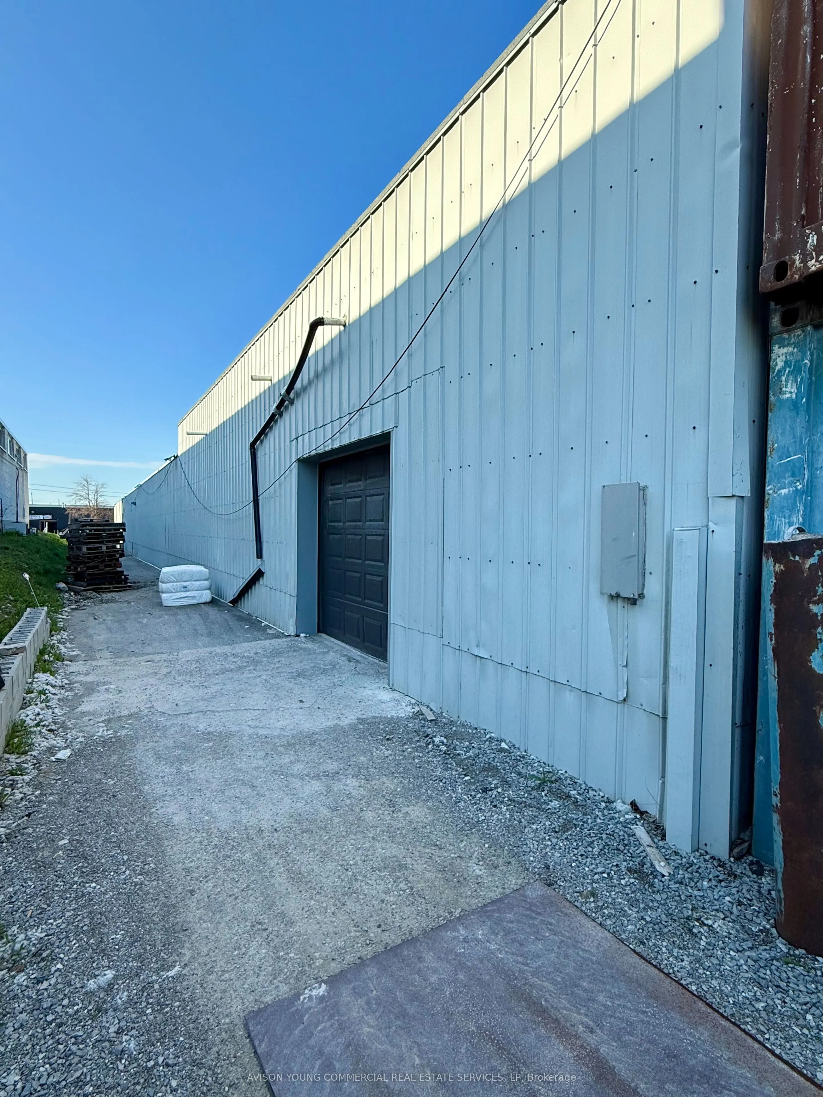 200 Bentworth Avenue