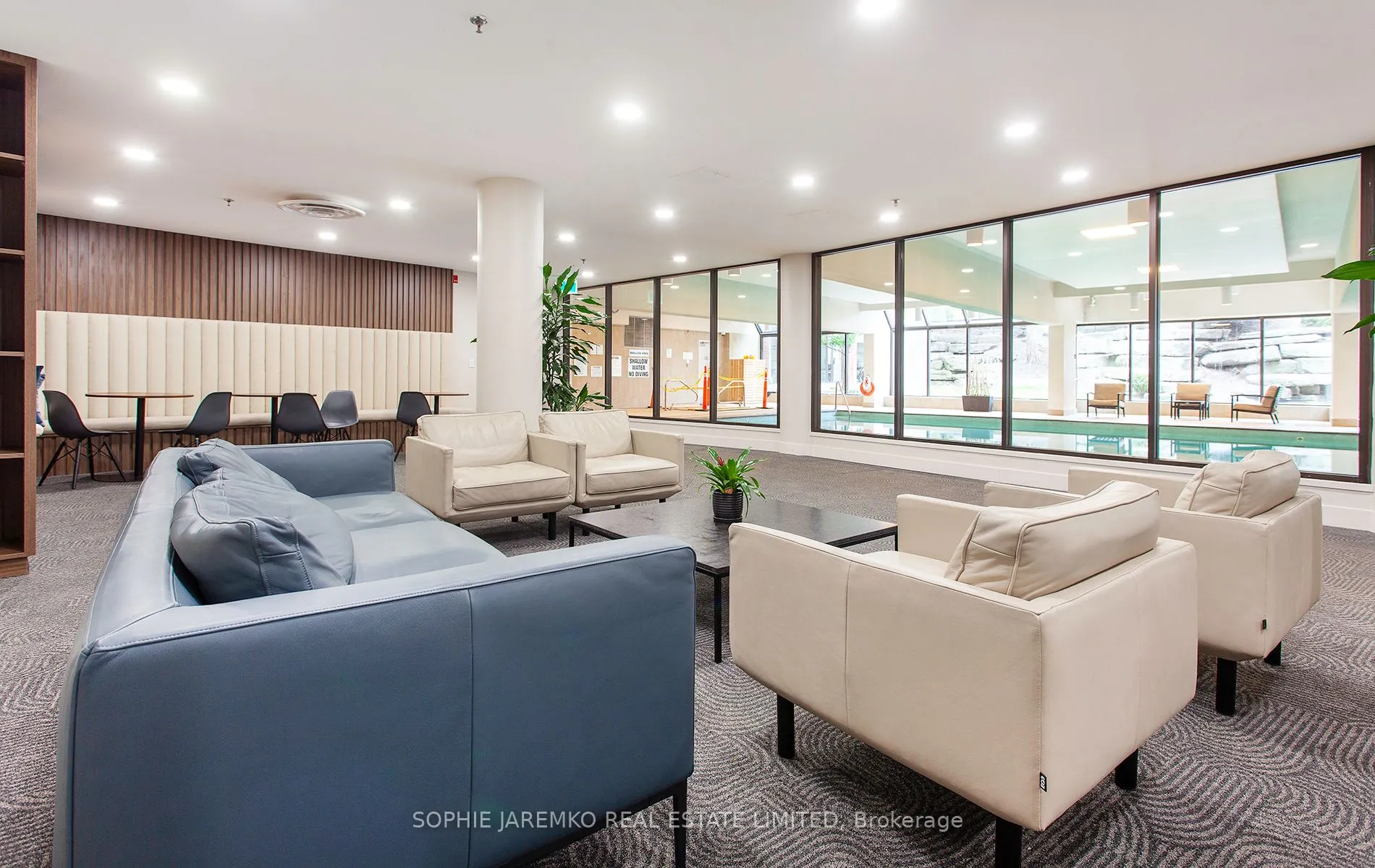 22 Southport Street, #538