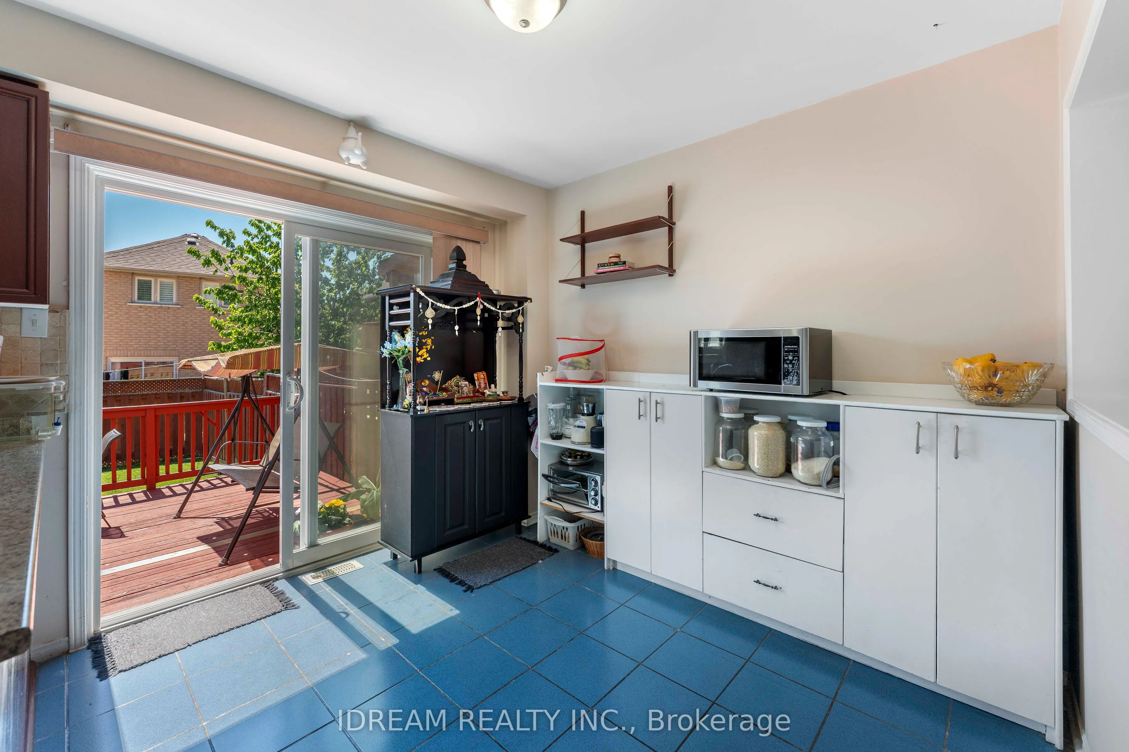 42 Mccleave Crescent