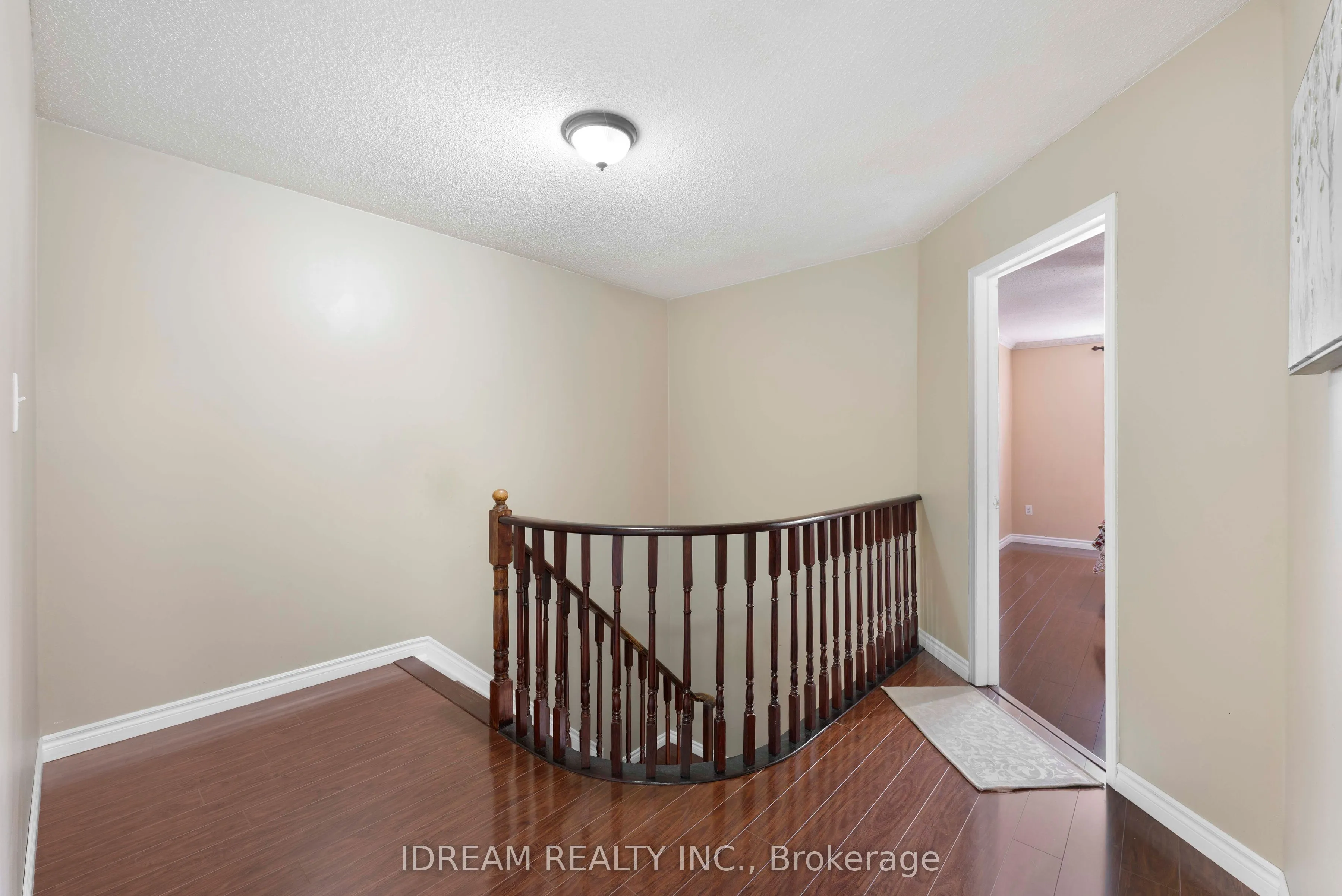42 Mccleave Crescent