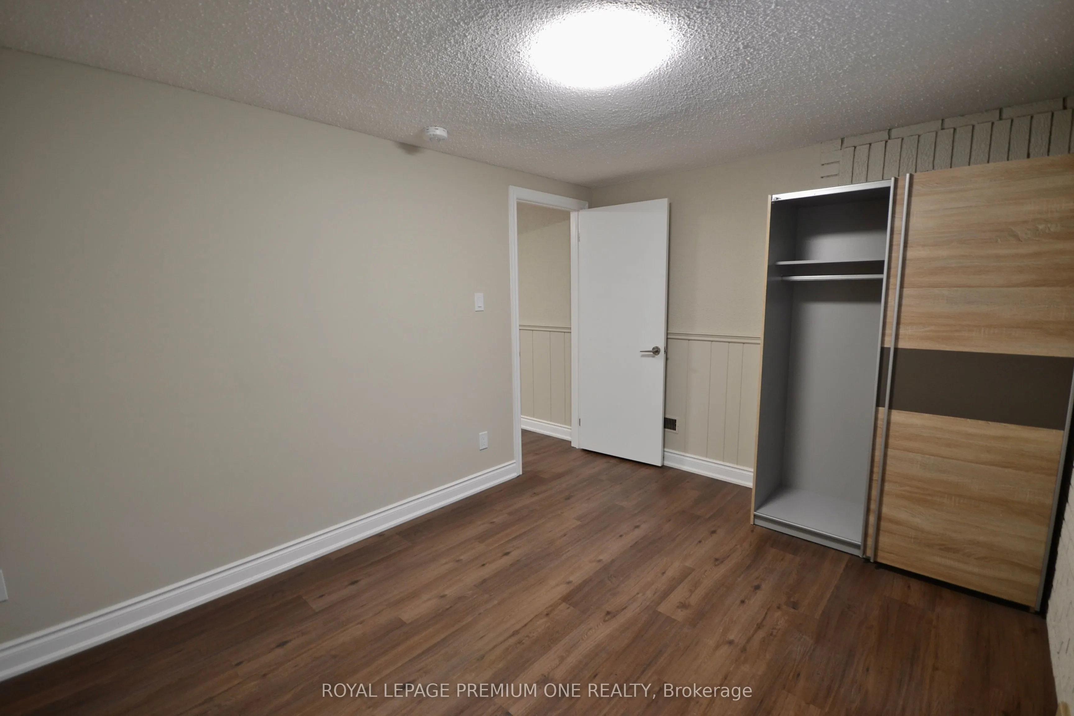 58 Dovehouse Avenue, #Lower