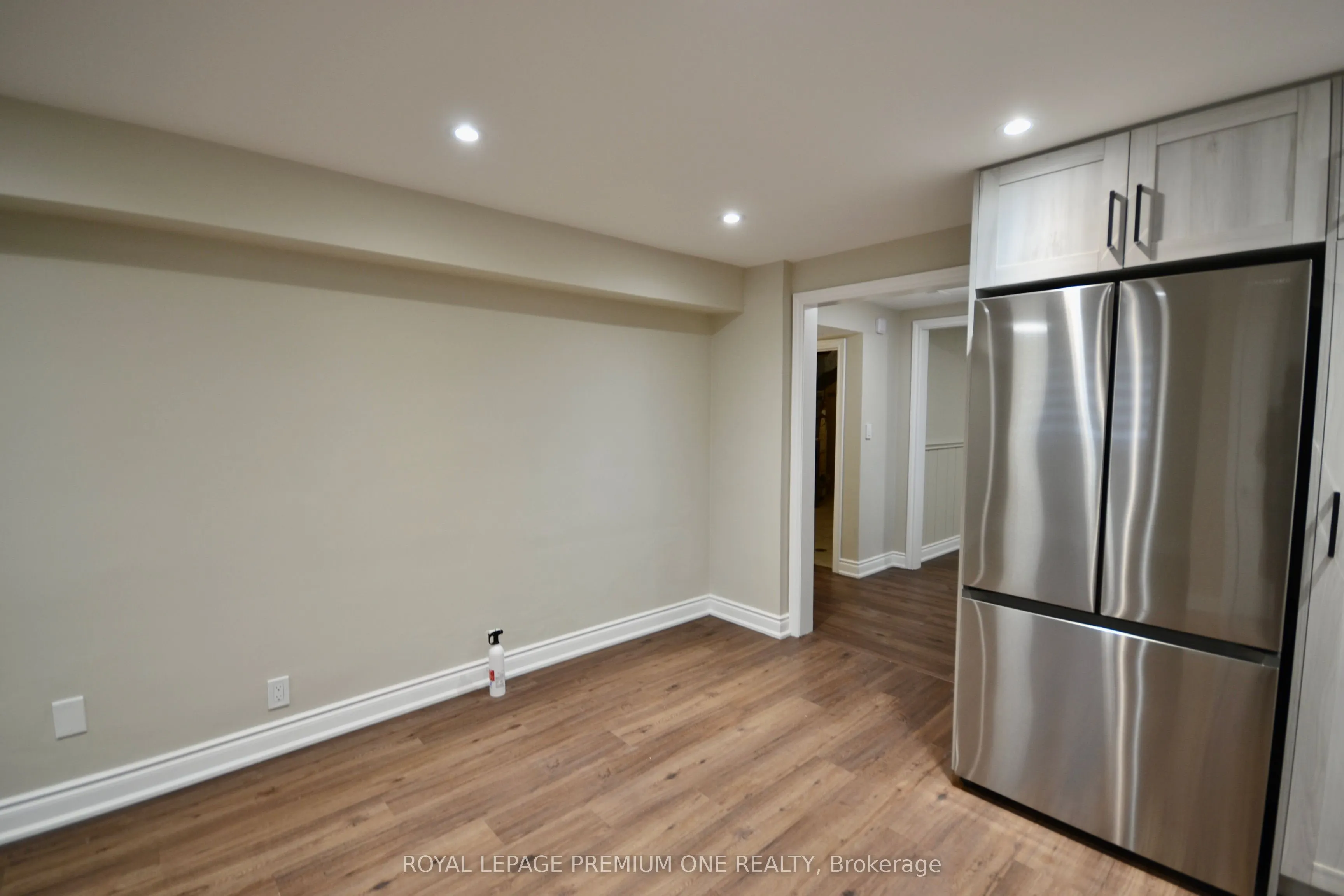 58 Dovehouse Avenue, #Lower