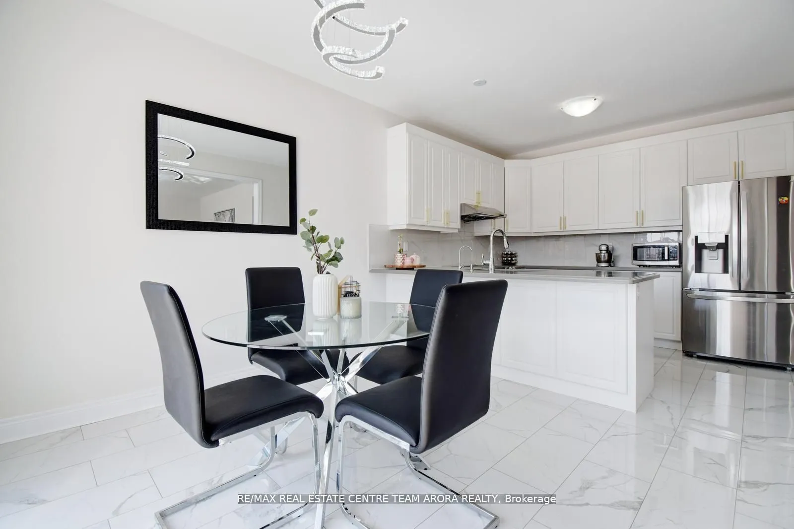 38 Rosewell Crescent