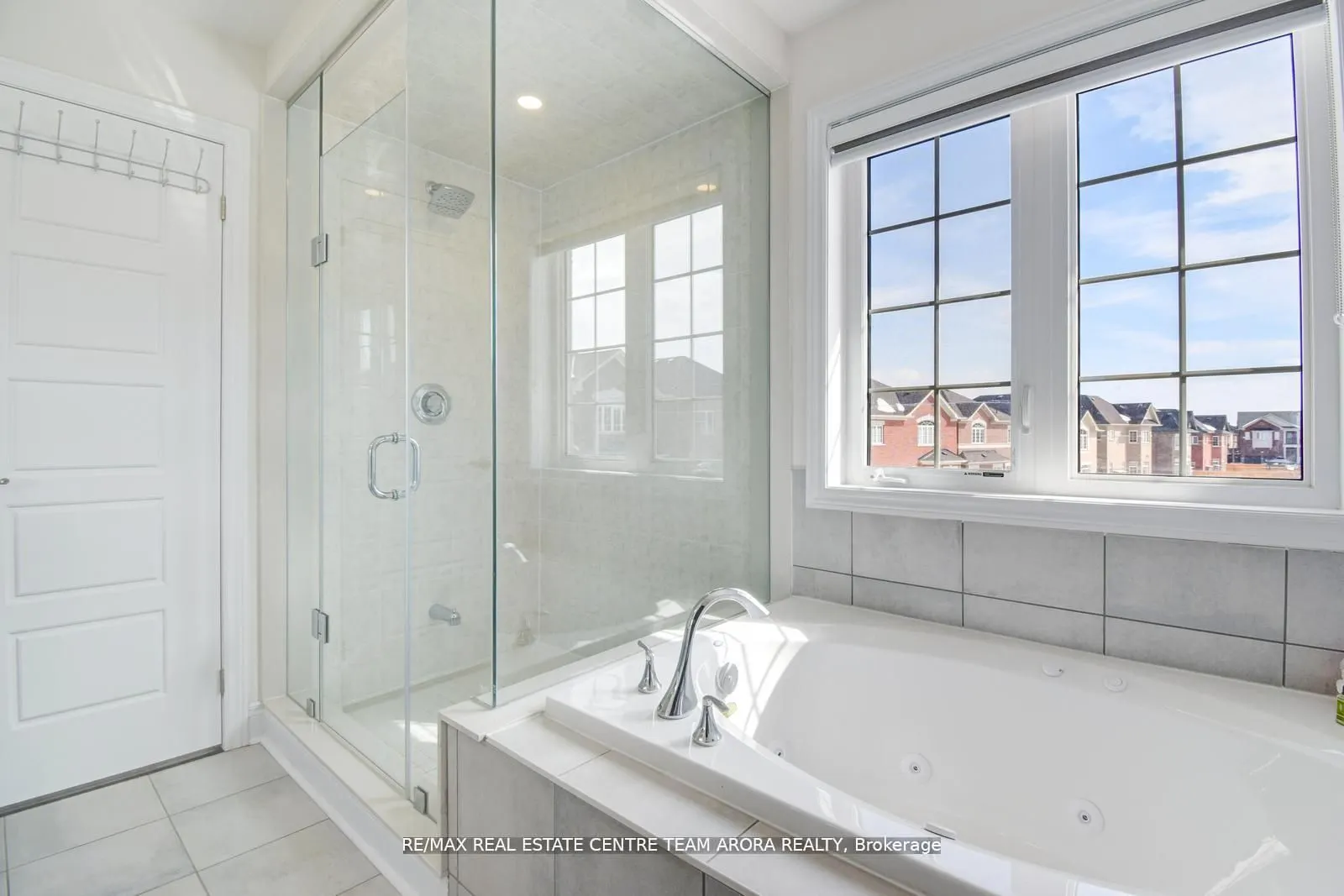 38 Rosewell Crescent