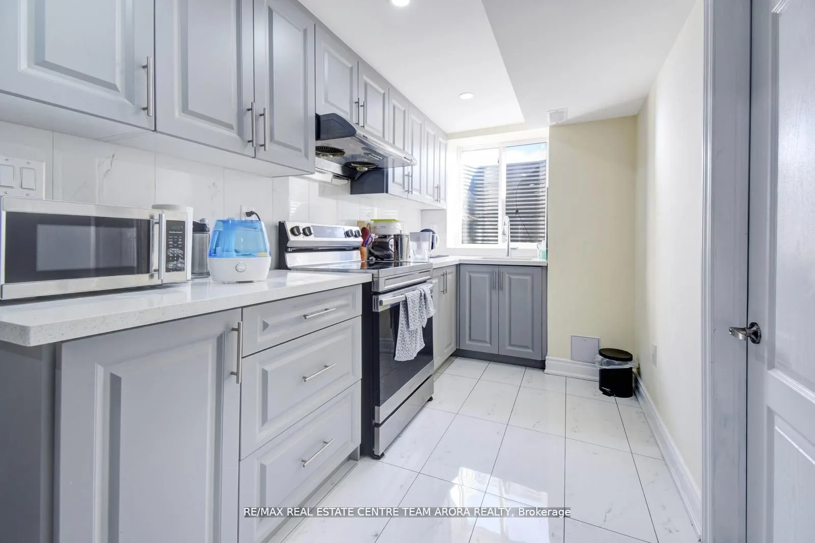 38 Rosewell Crescent