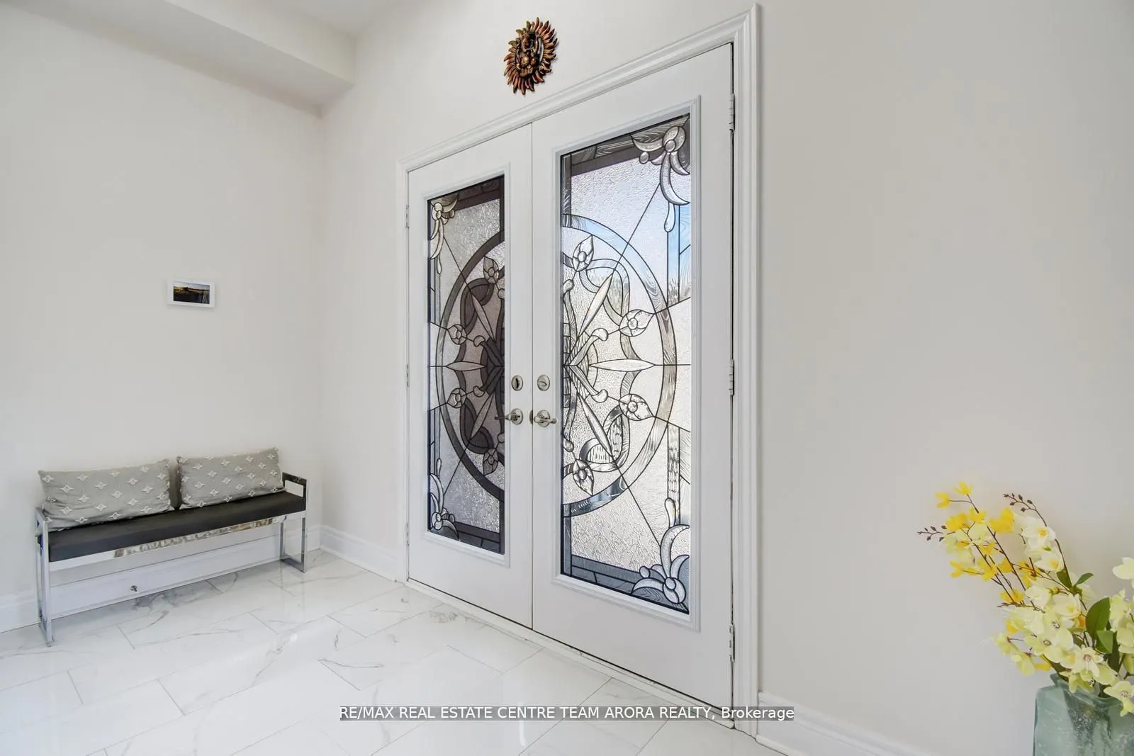 38 Rosewell Crescent