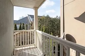 2240 Blackbird Court