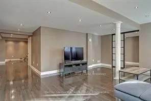 2240 Blackbird Court