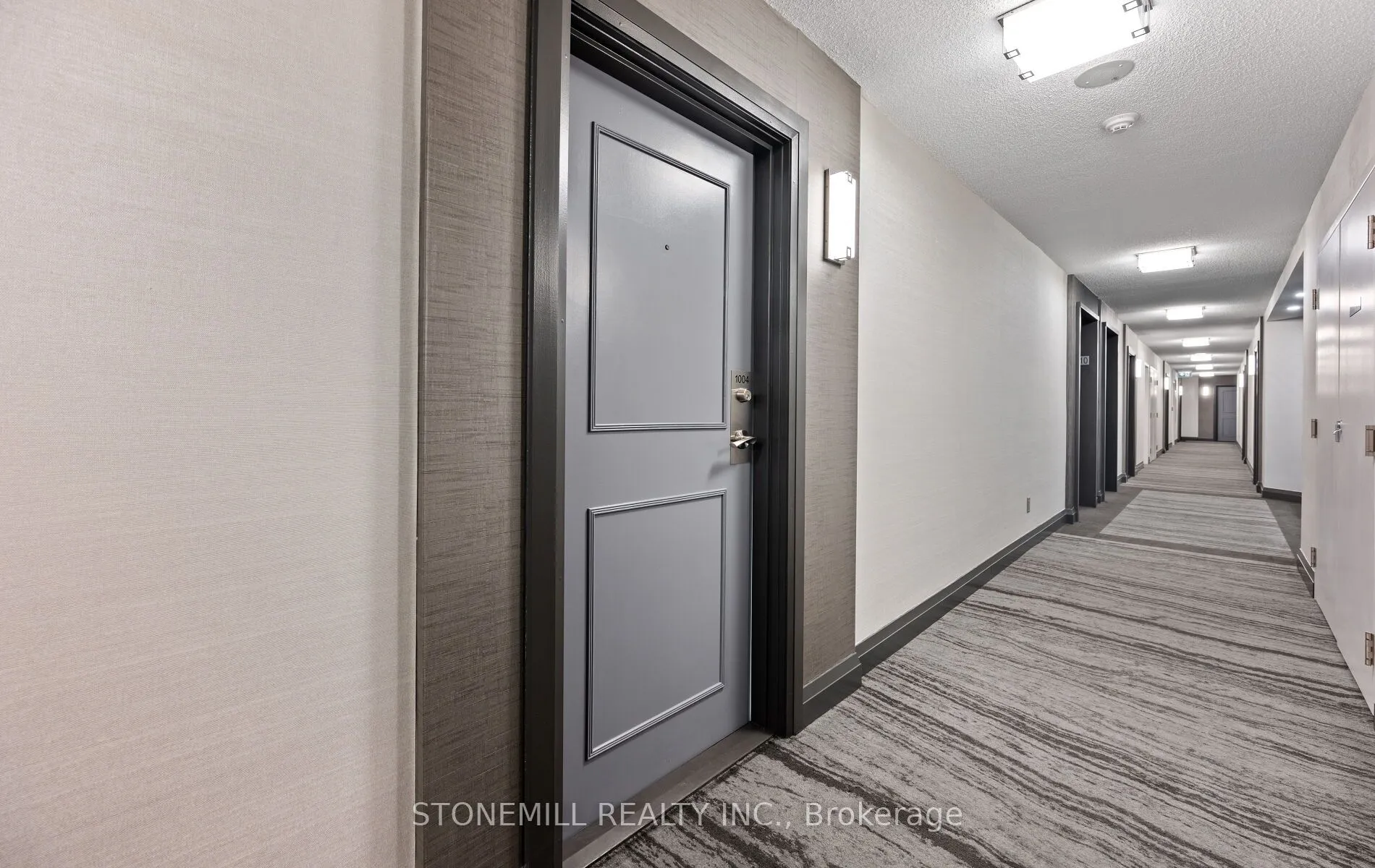 1150 Parkwest Place, #1004