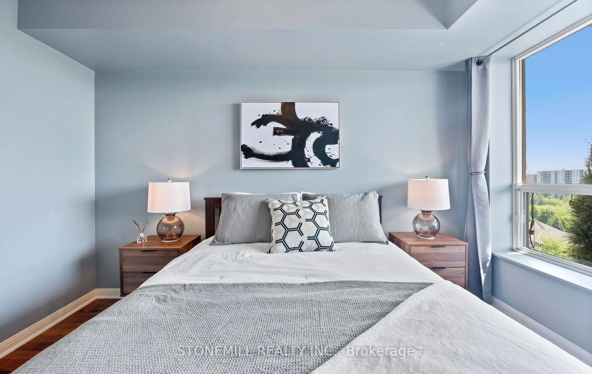 1150 Parkwest Place, #1004
