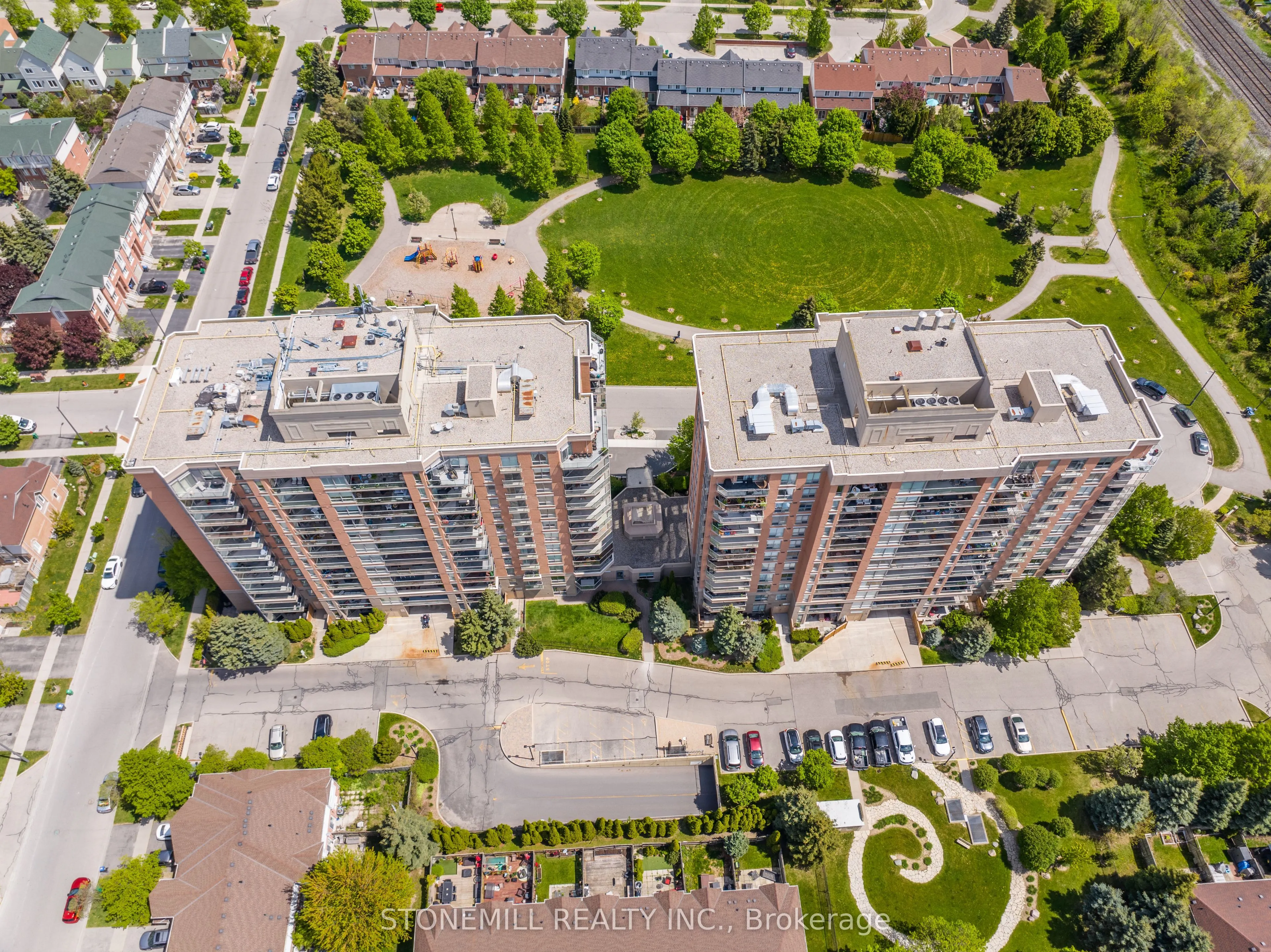 1150 Parkwest Place, #1004