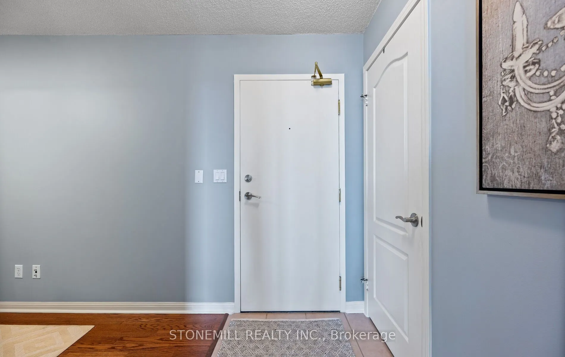 1150 Parkwest Place, #1004
