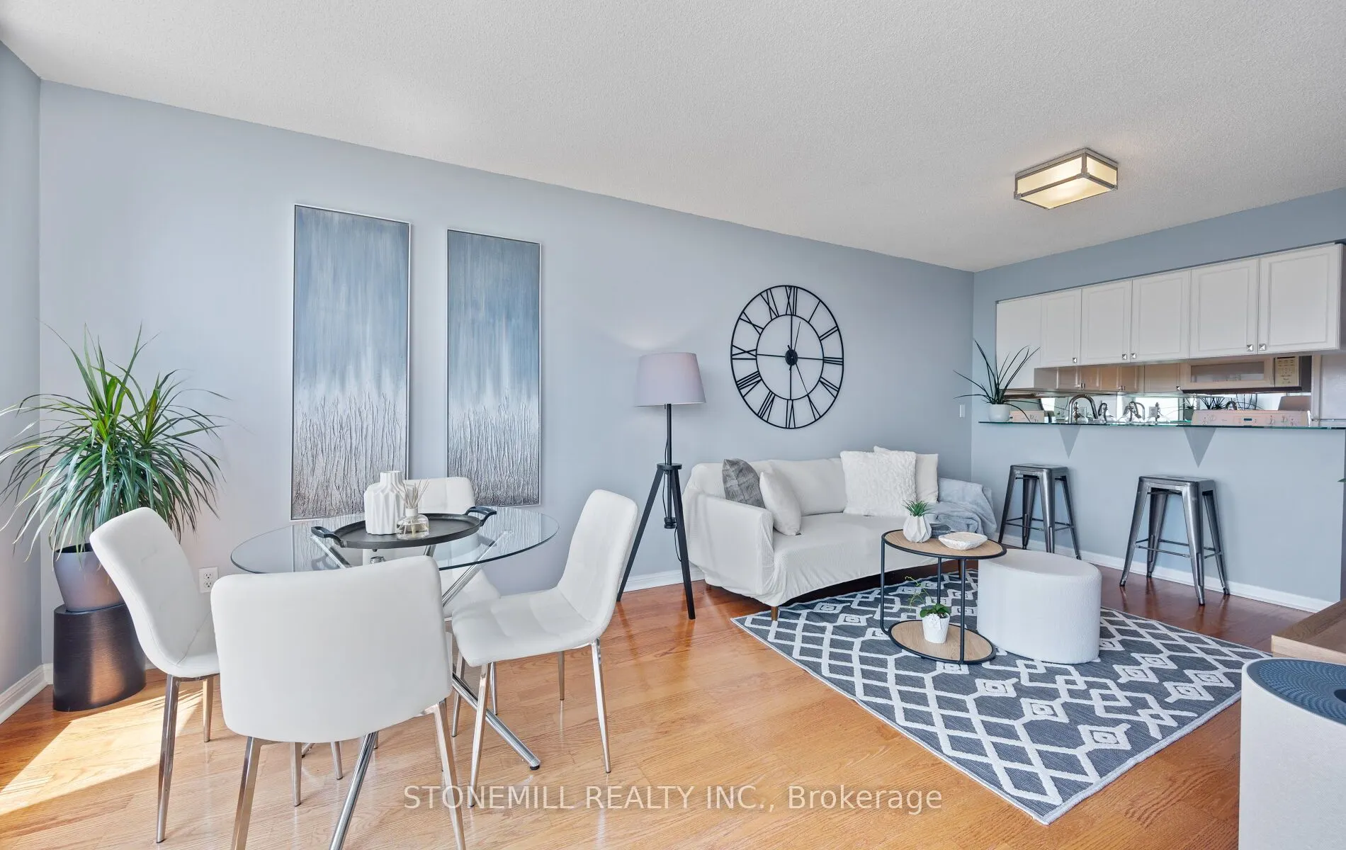 1150 Parkwest Place, #1004