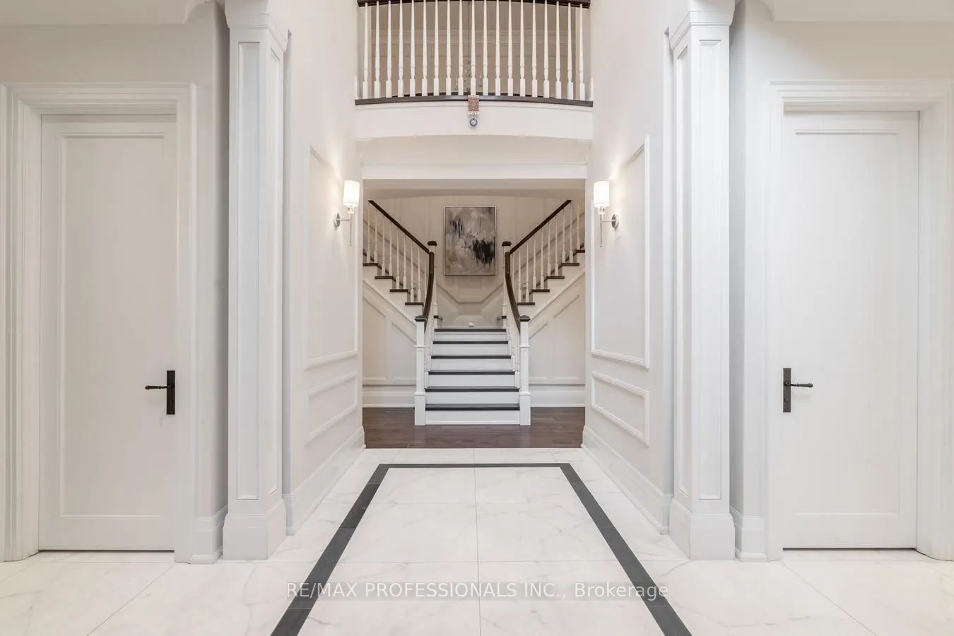 1285 Minaki Road