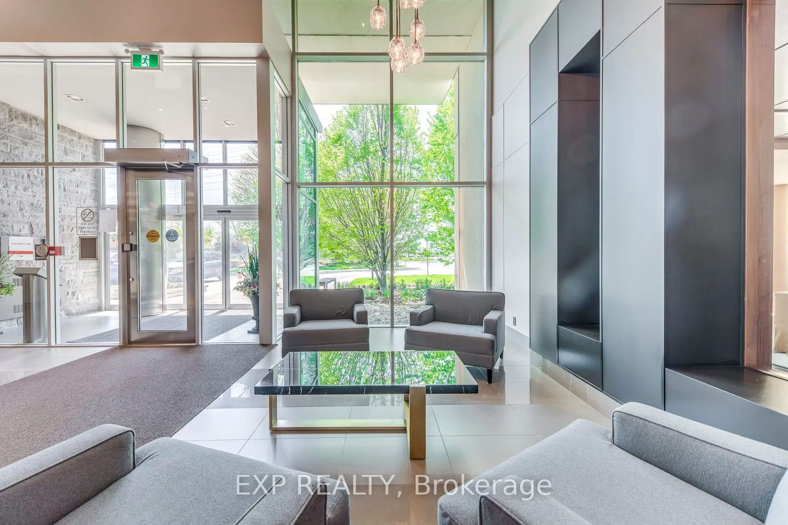 1055 Southdown Road, #905