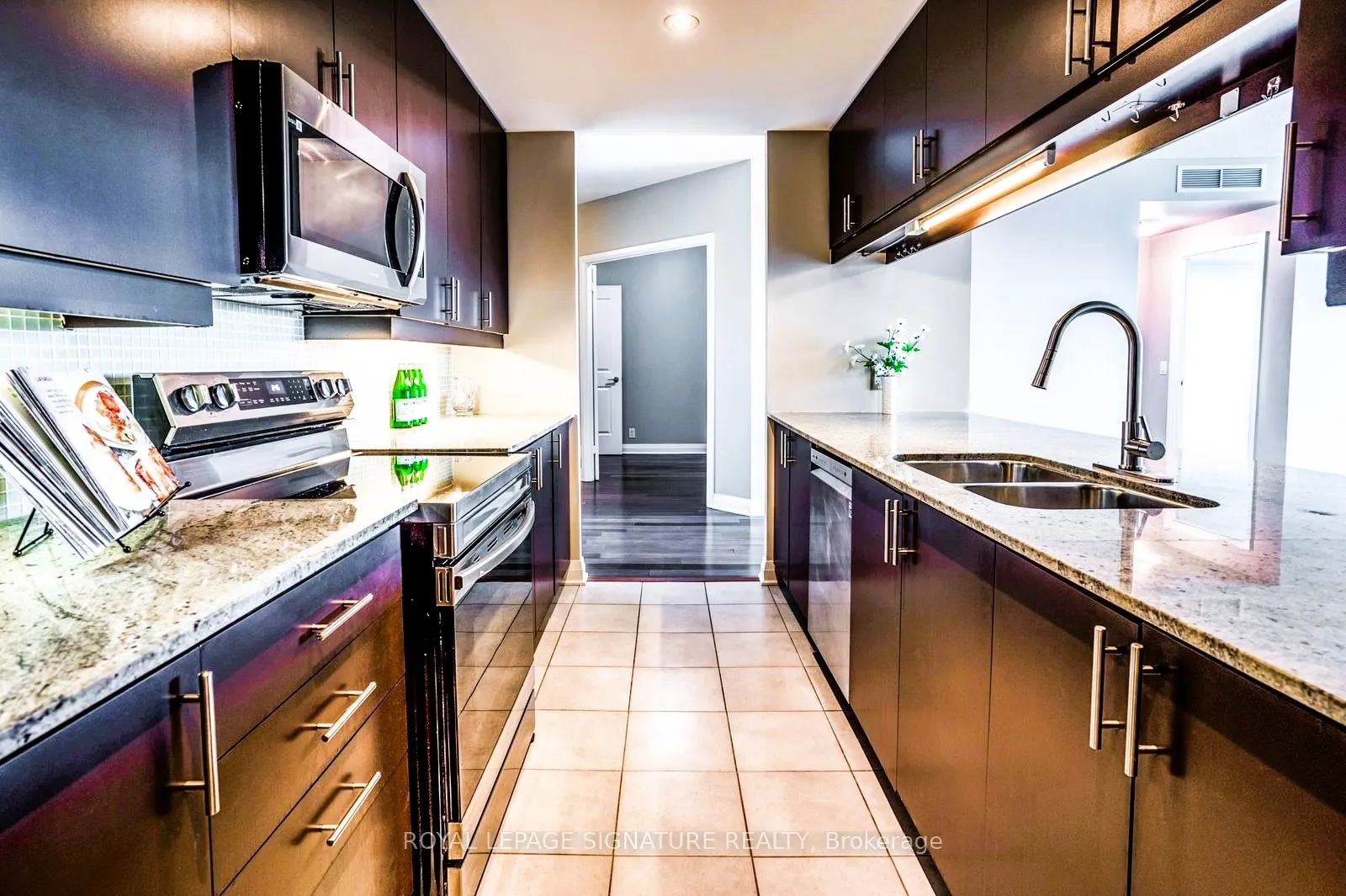1055 Southdown Road, #614