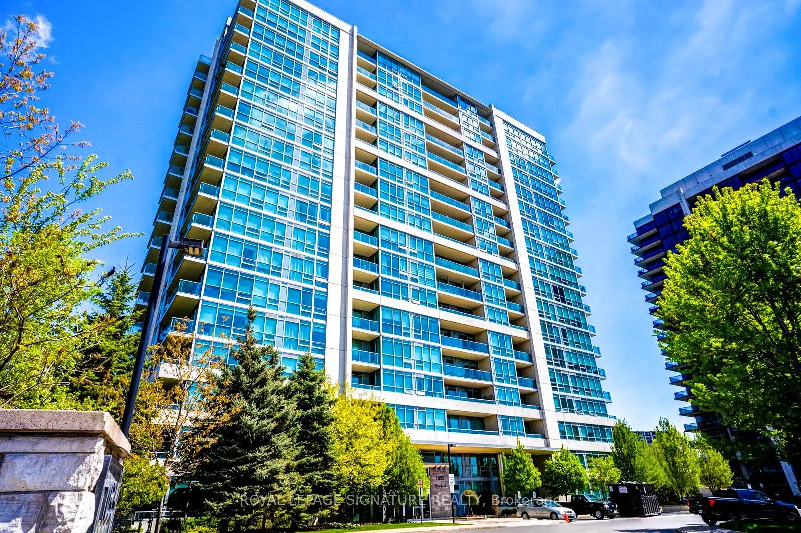 1055 Southdown Road, #614