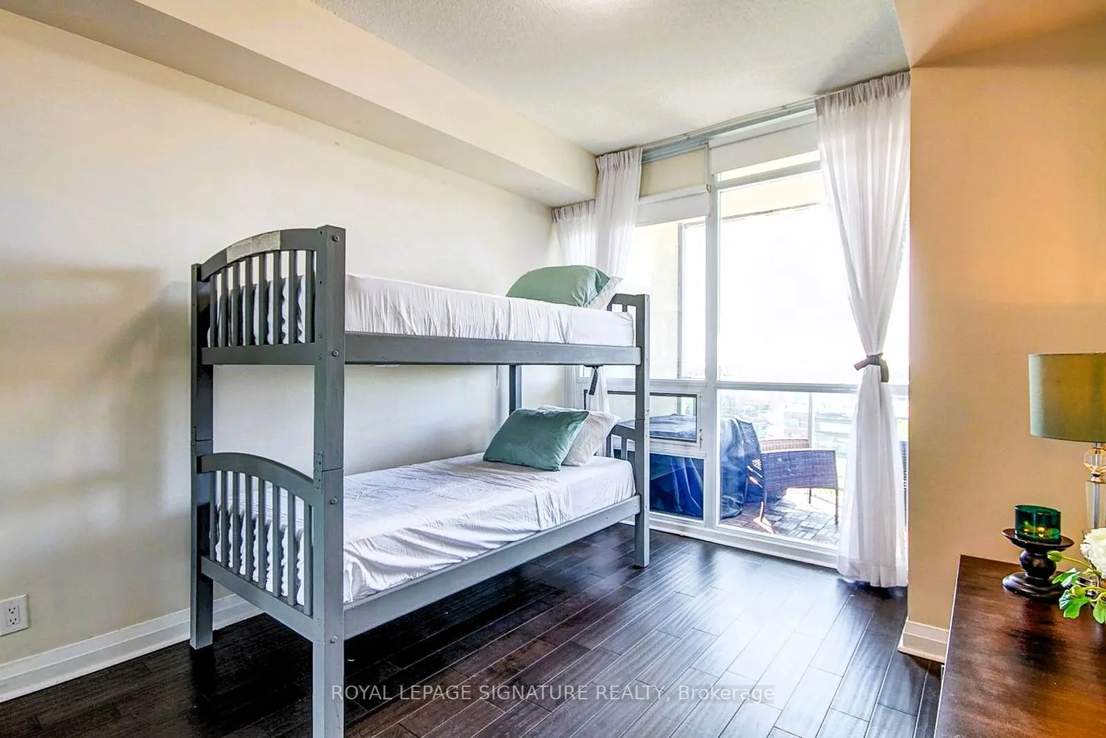 1055 Southdown Road, #614