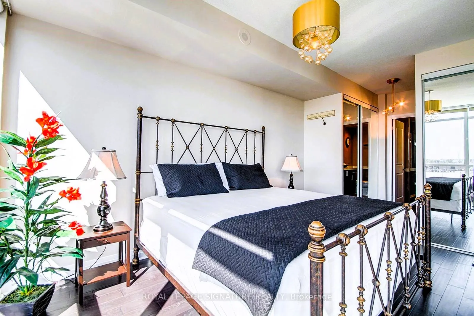 1055 Southdown Road, #614