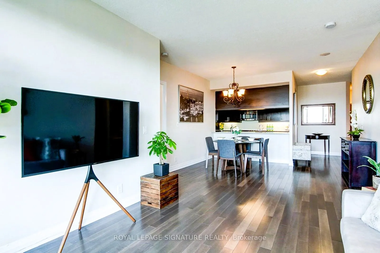 1055 Southdown Road, #614