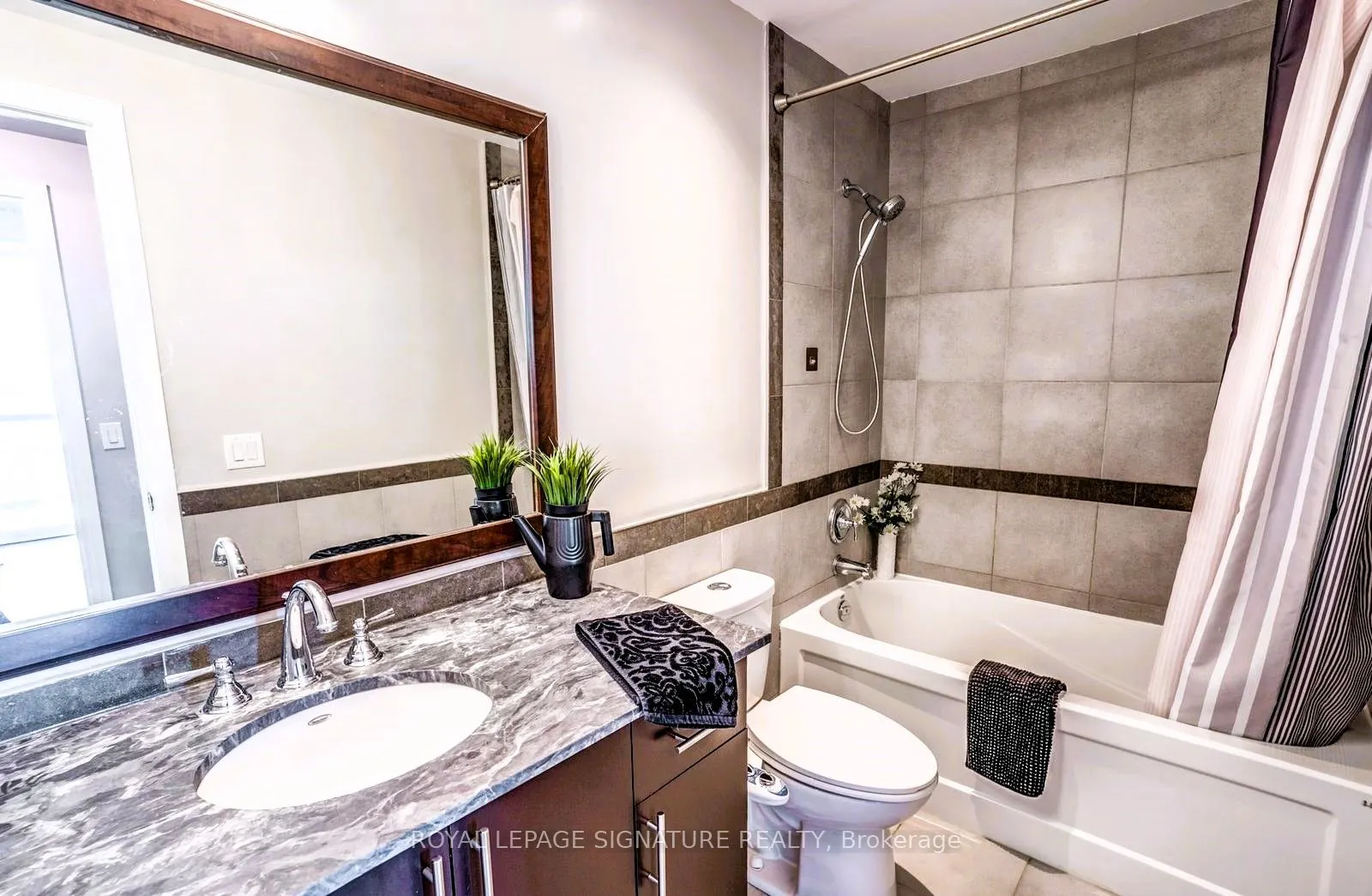 1055 Southdown Road, #614