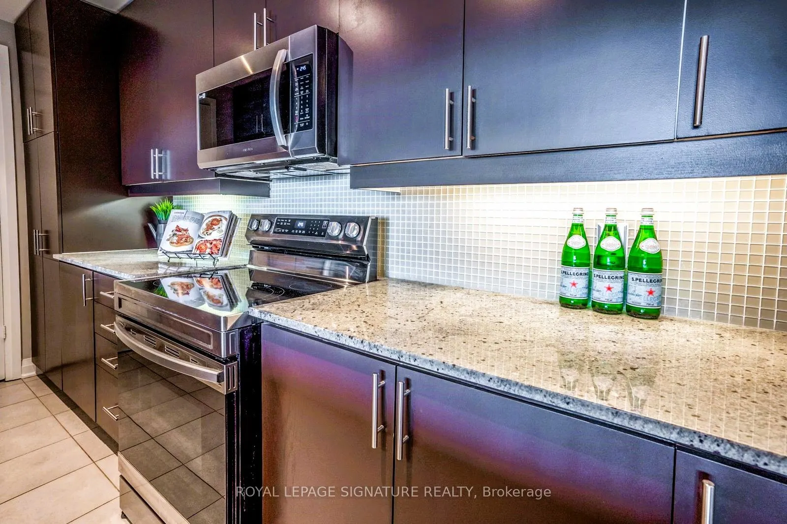 1055 Southdown Road, #614