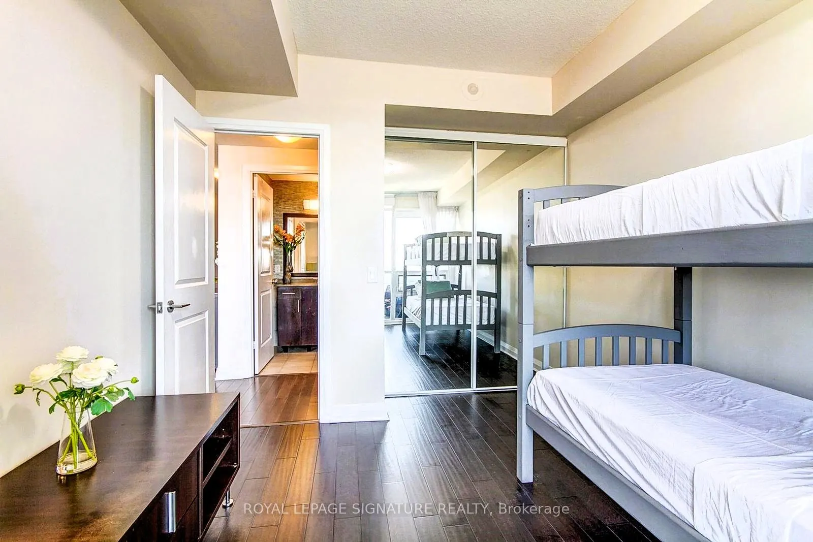 1055 Southdown Road, #614