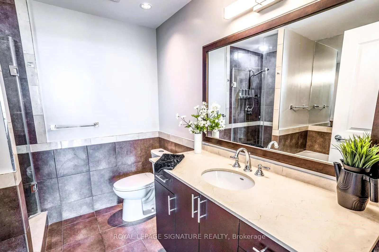 1055 Southdown Road, #614