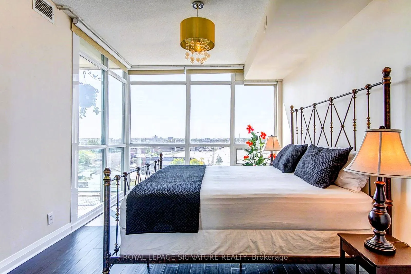 1055 Southdown Road, #614