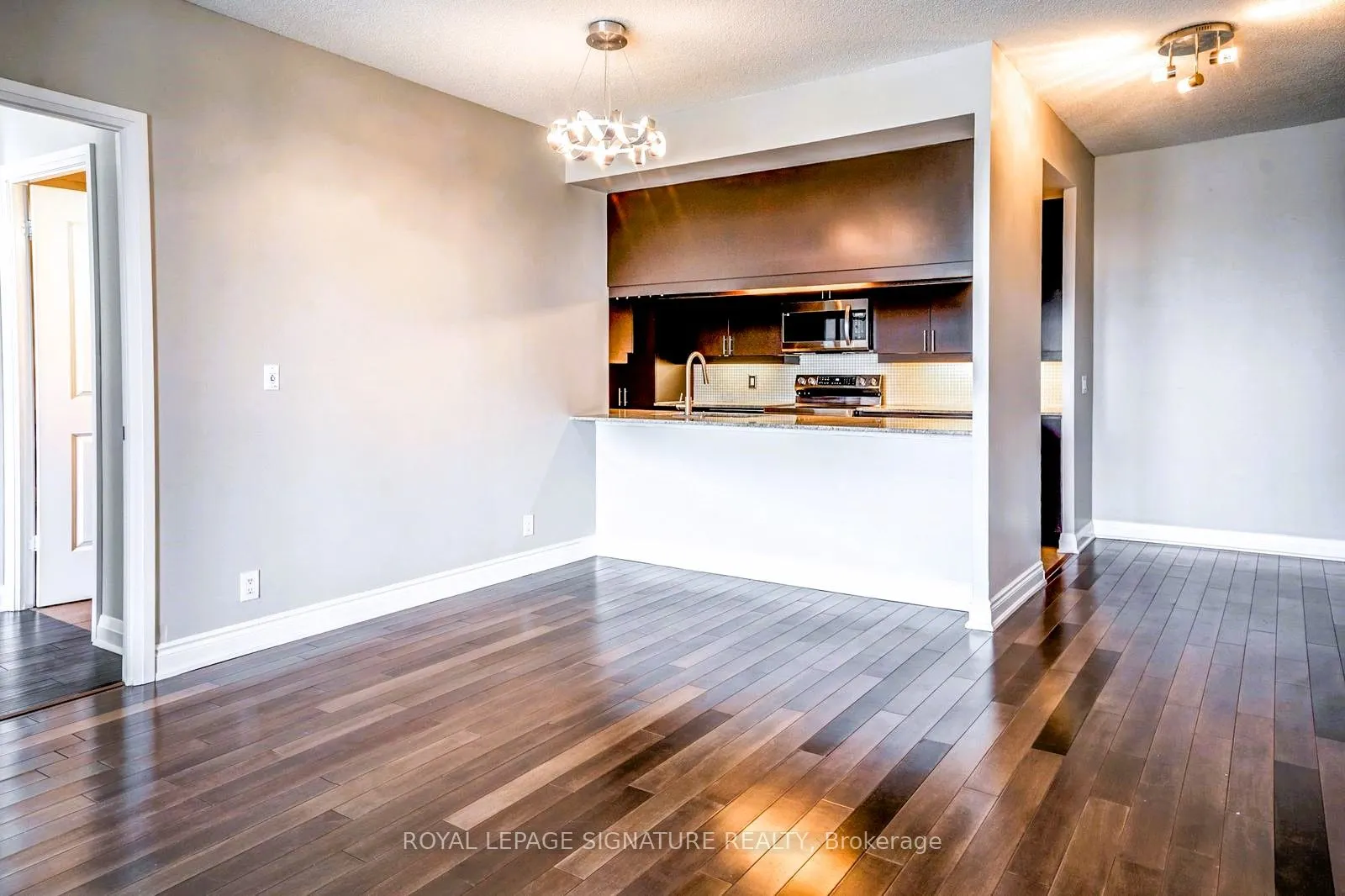 1055 Southdown Road, #614