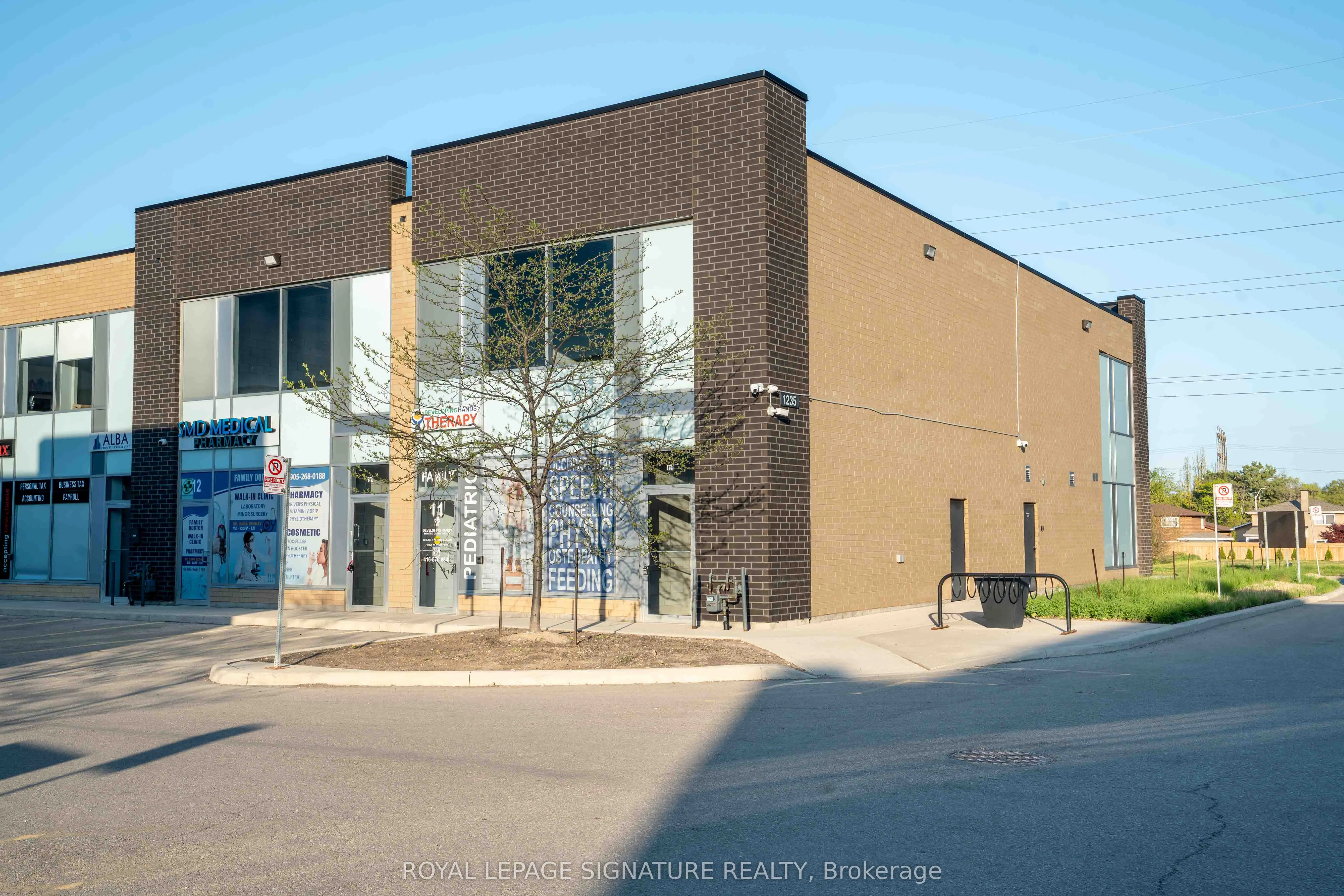 1235 Queensway E, #11A