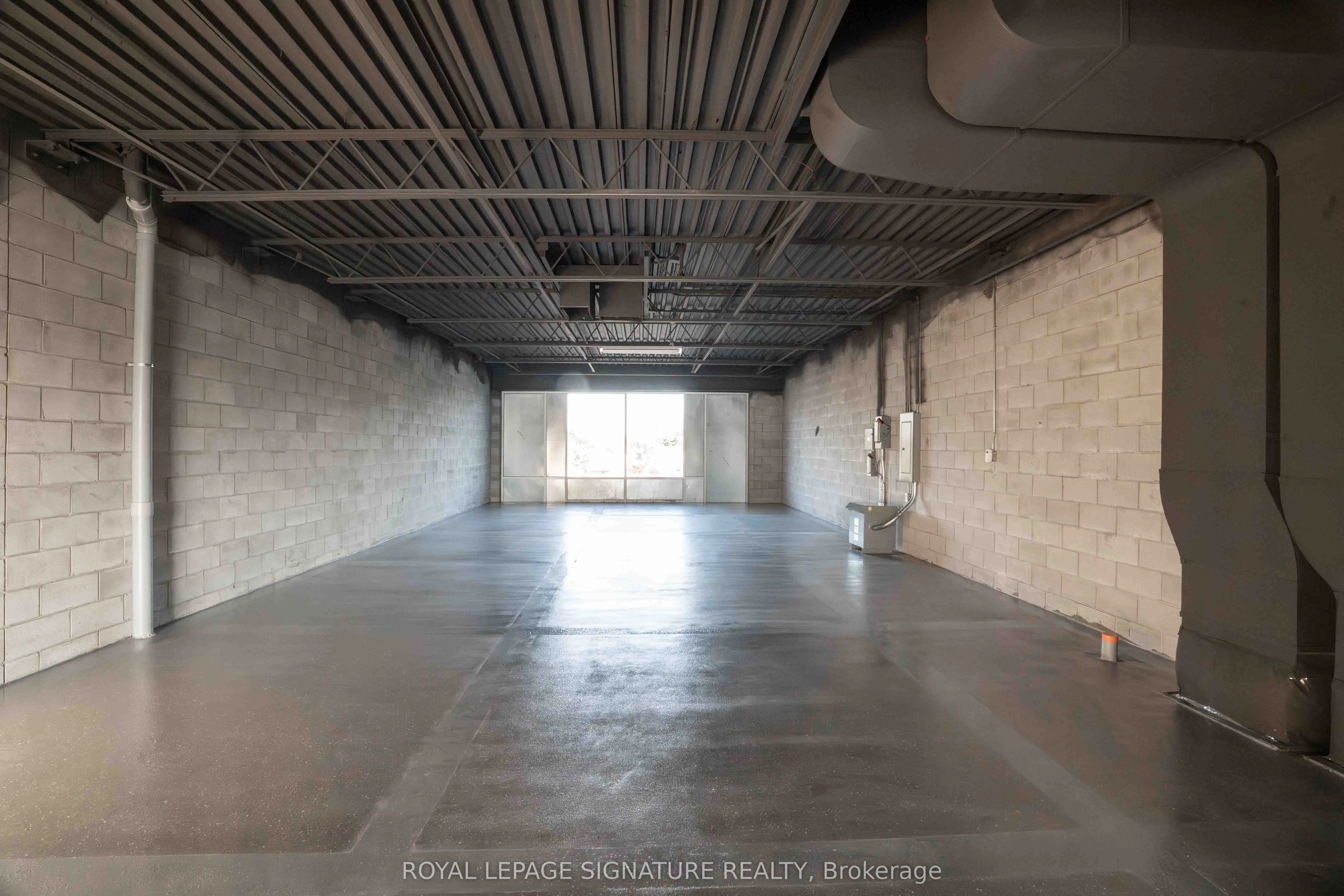 1235 Queensway E, #11A