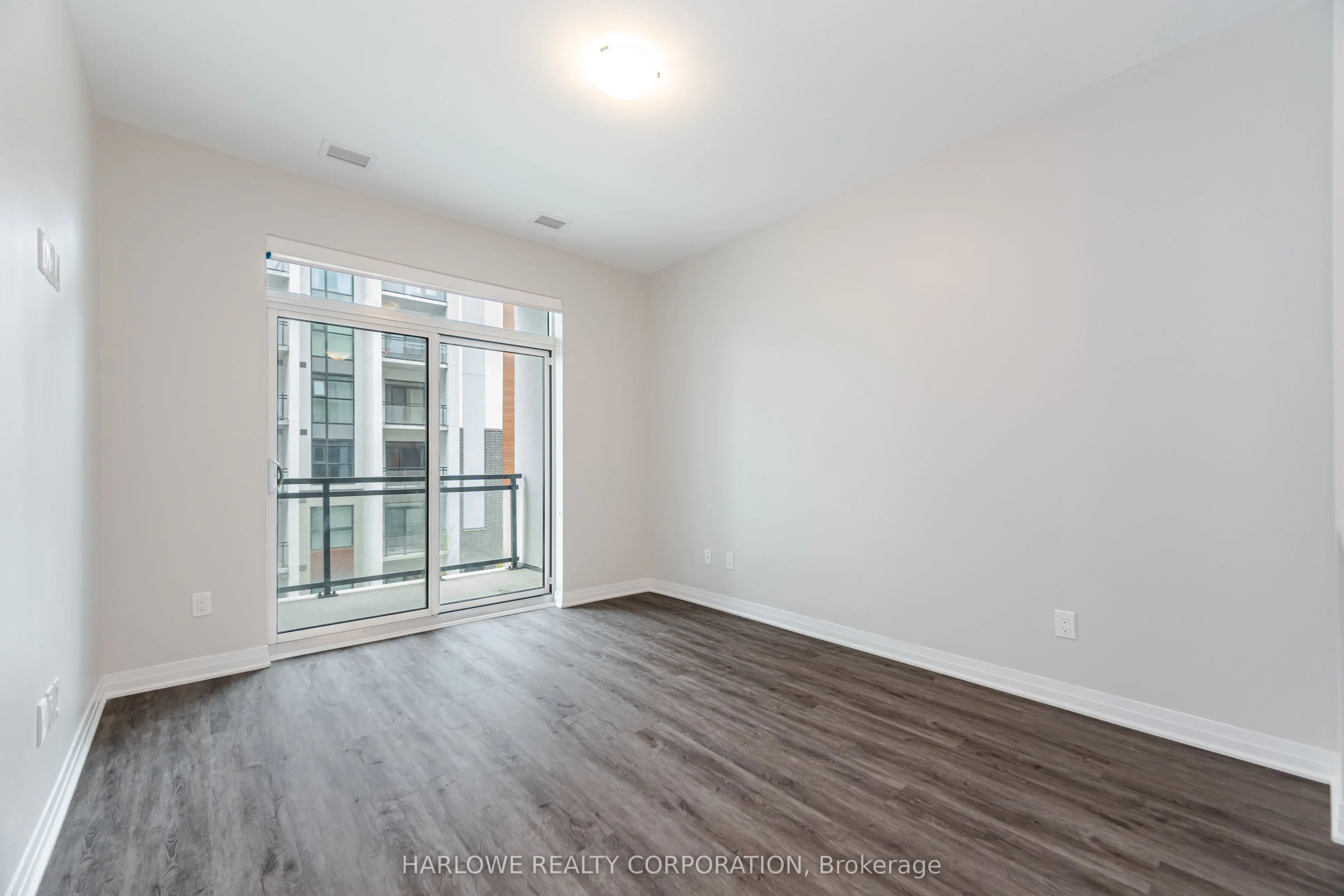 470 Gordon Krantz Avenue, #304