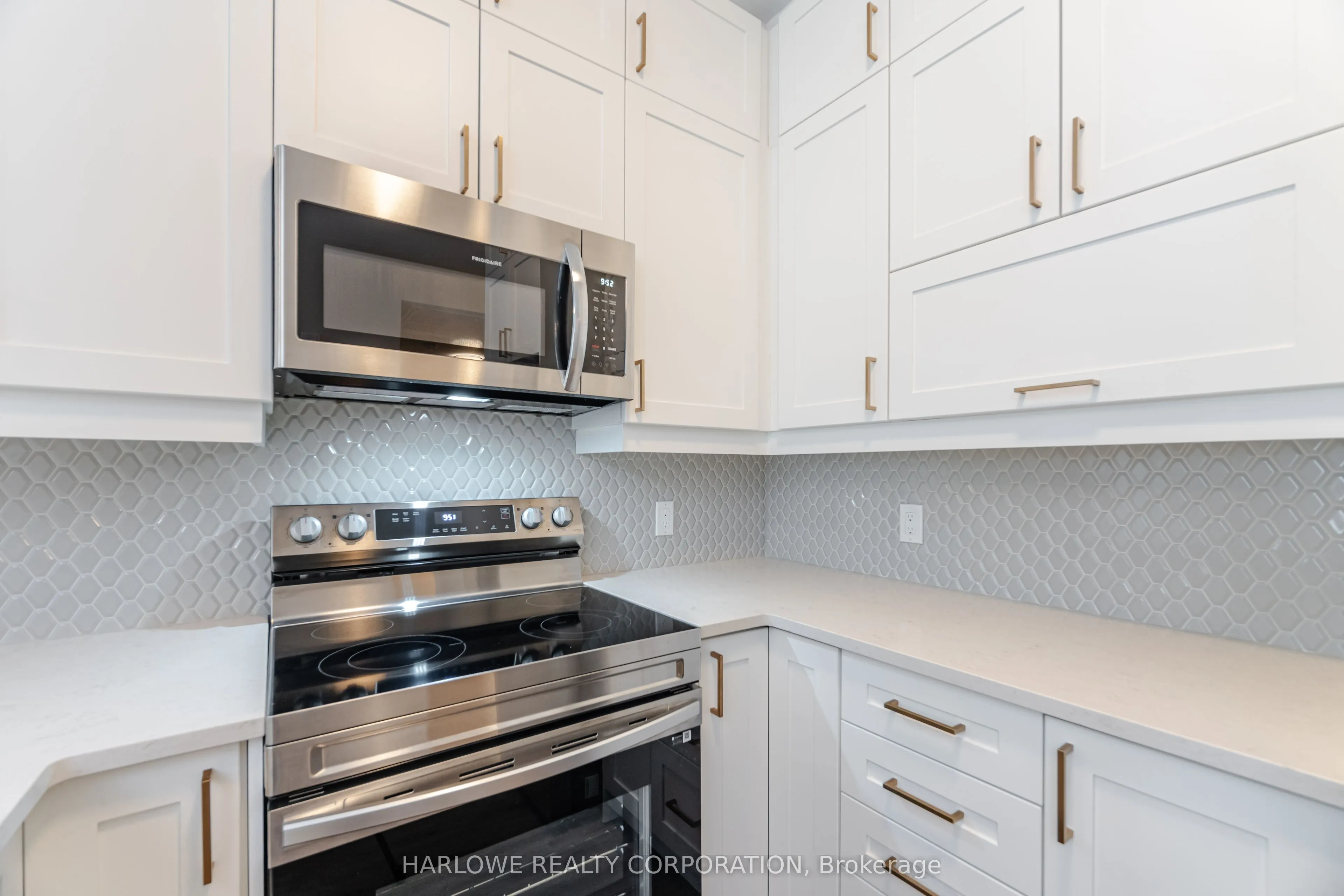 470 Gordon Krantz Avenue, #304