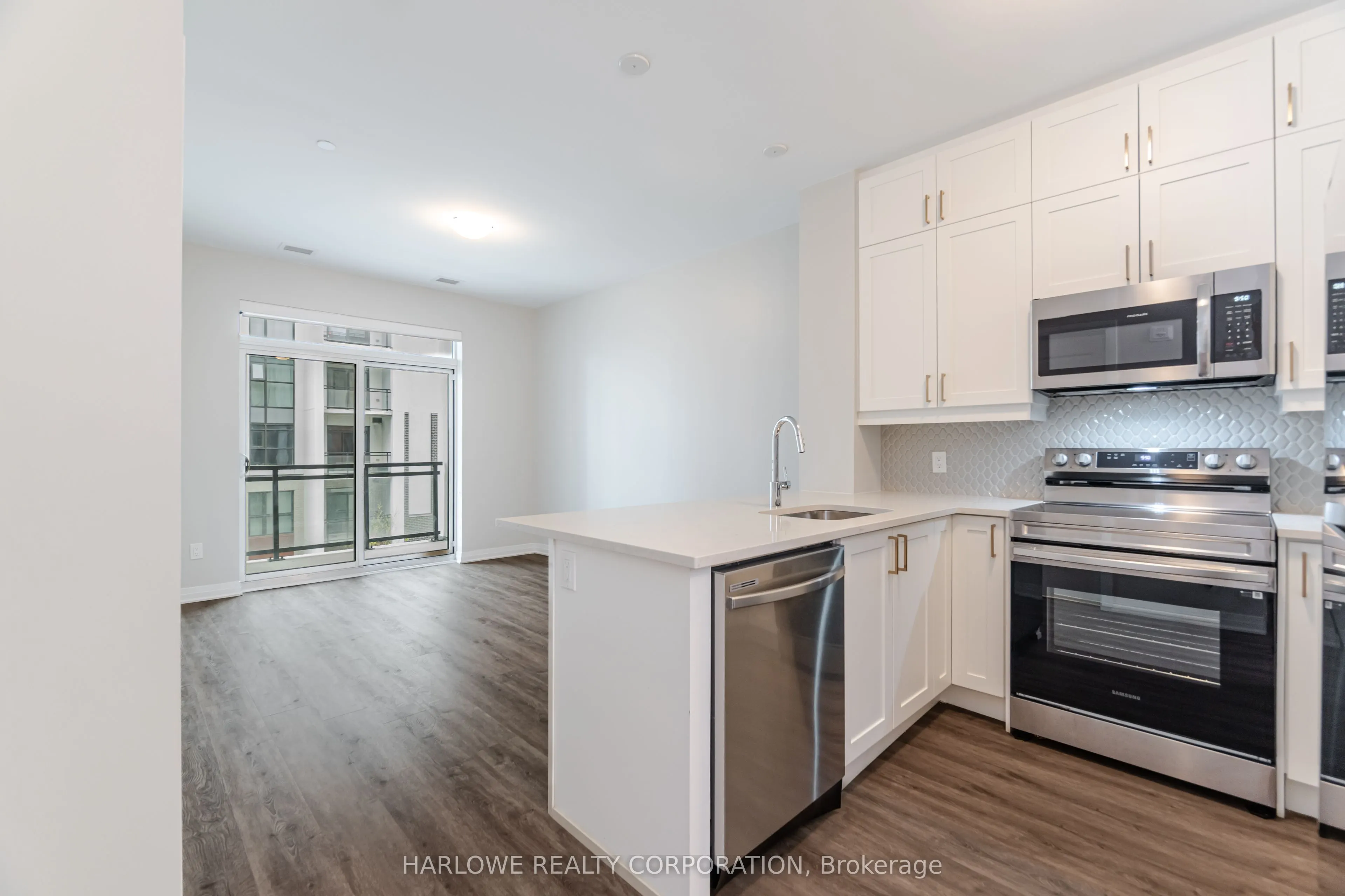 470 Gordon Krantz Avenue, #304