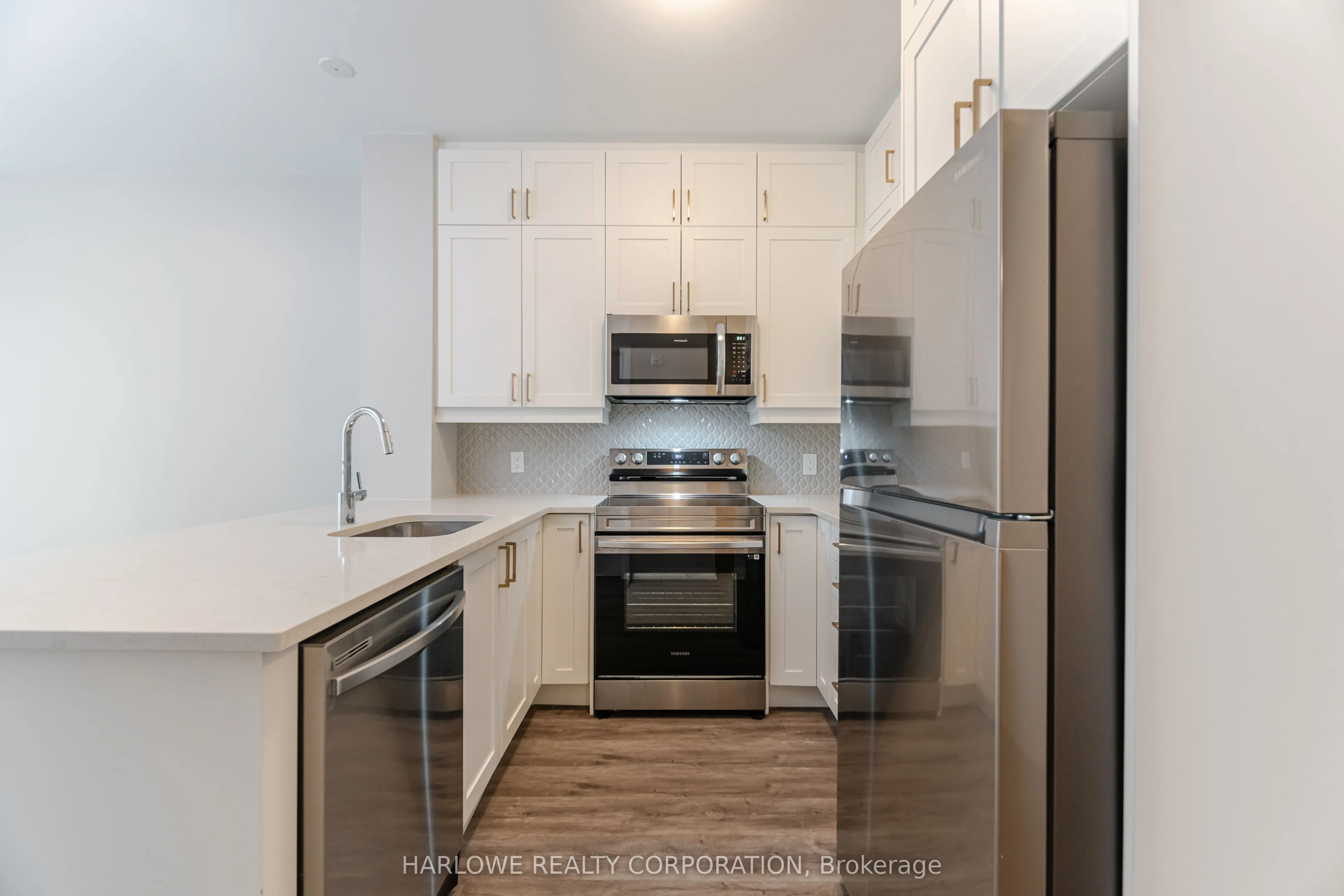 470 Gordon Krantz Avenue, #304