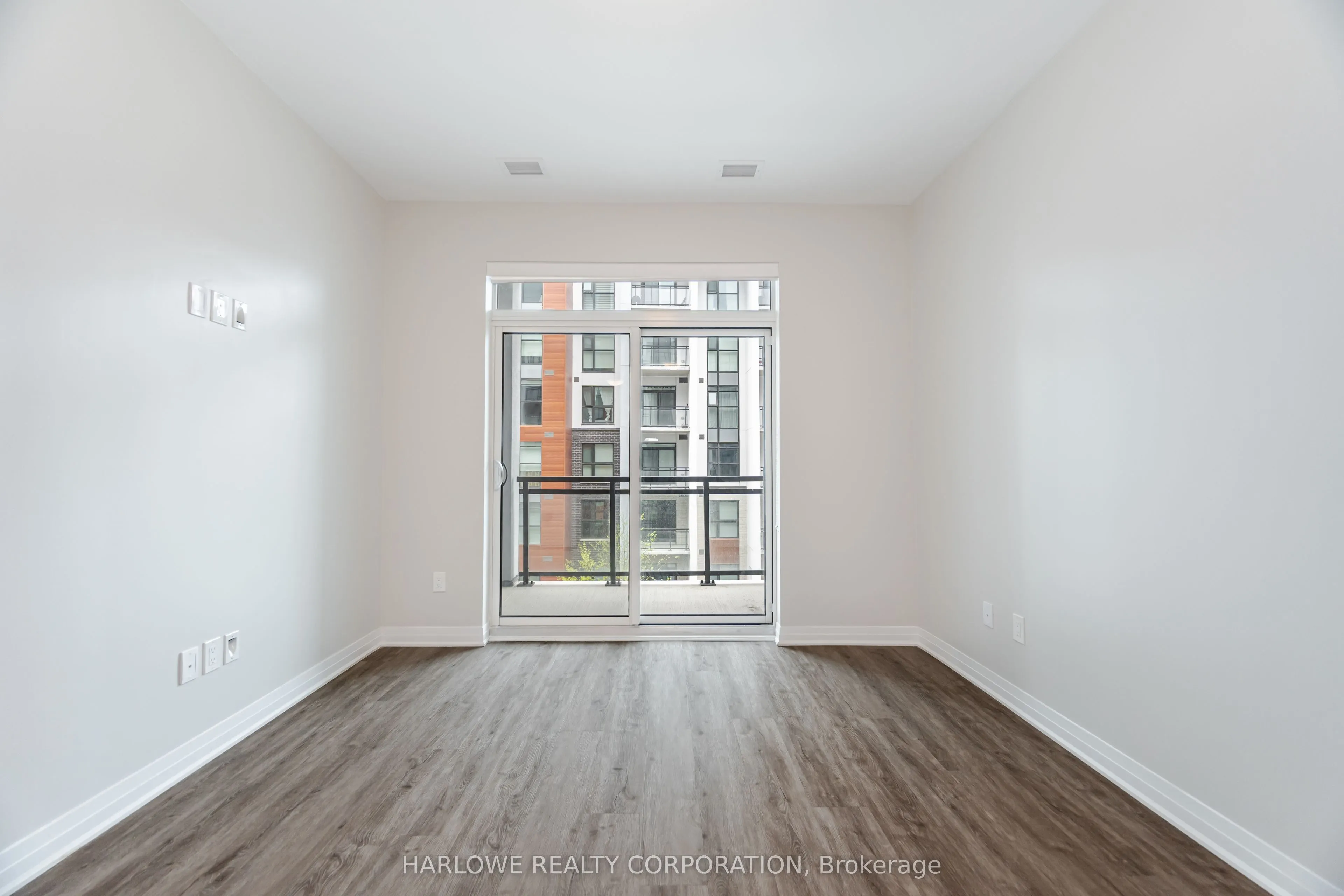 470 Gordon Krantz Avenue, #304