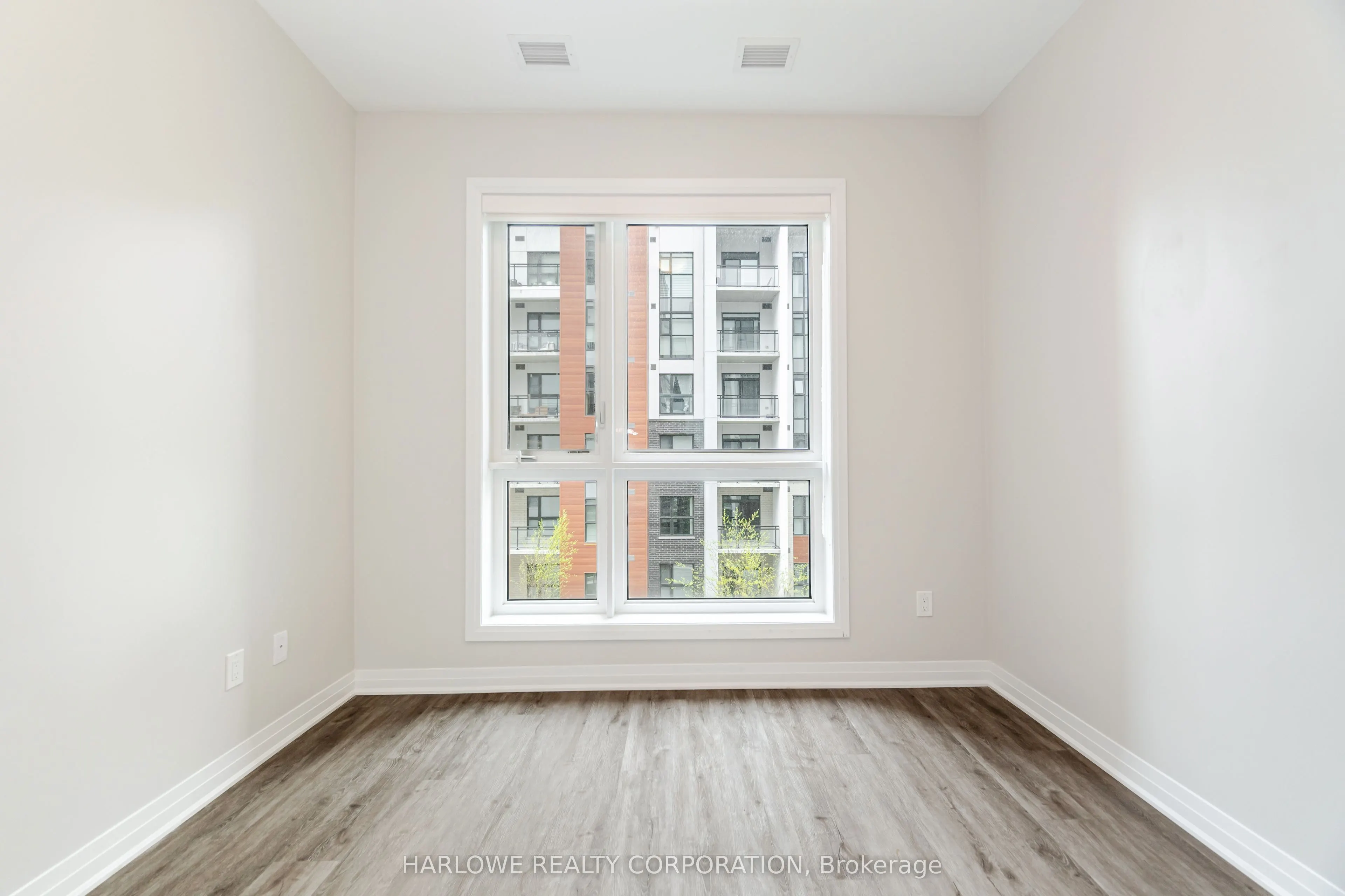 470 Gordon Krantz Avenue, #304