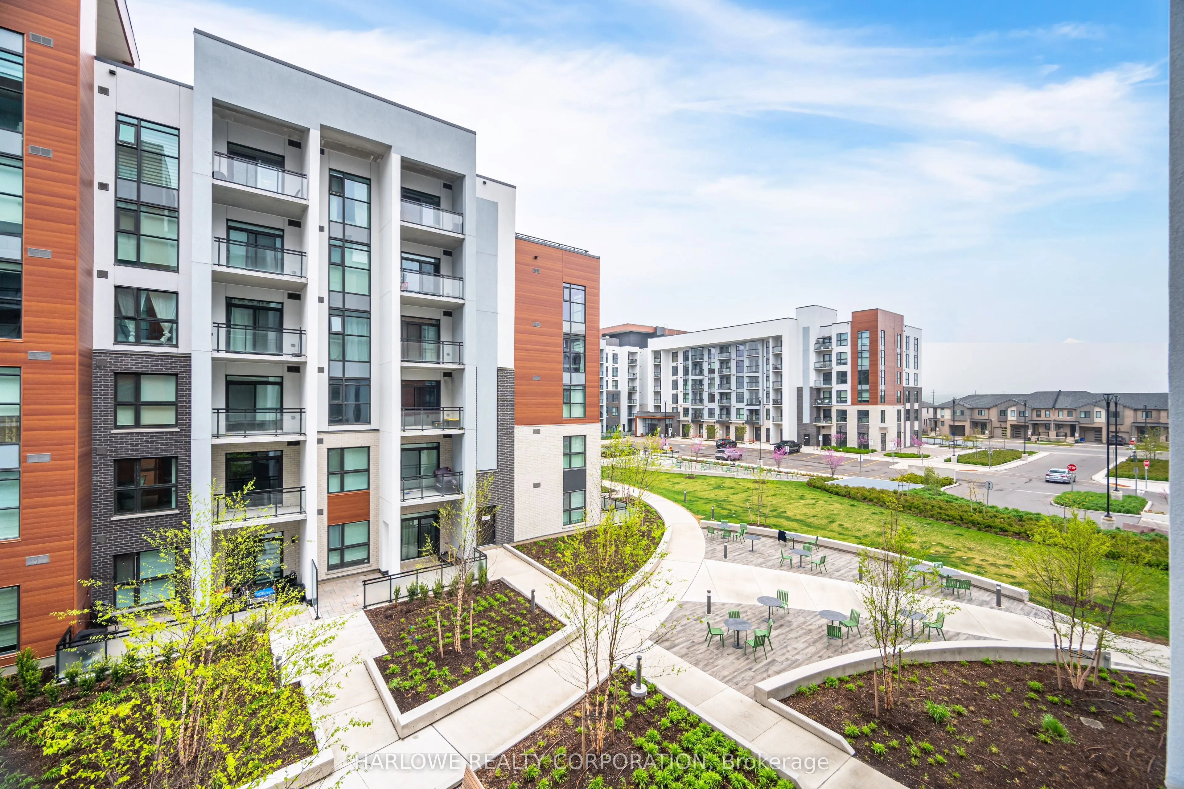 470 Gordon Krantz Avenue, #304