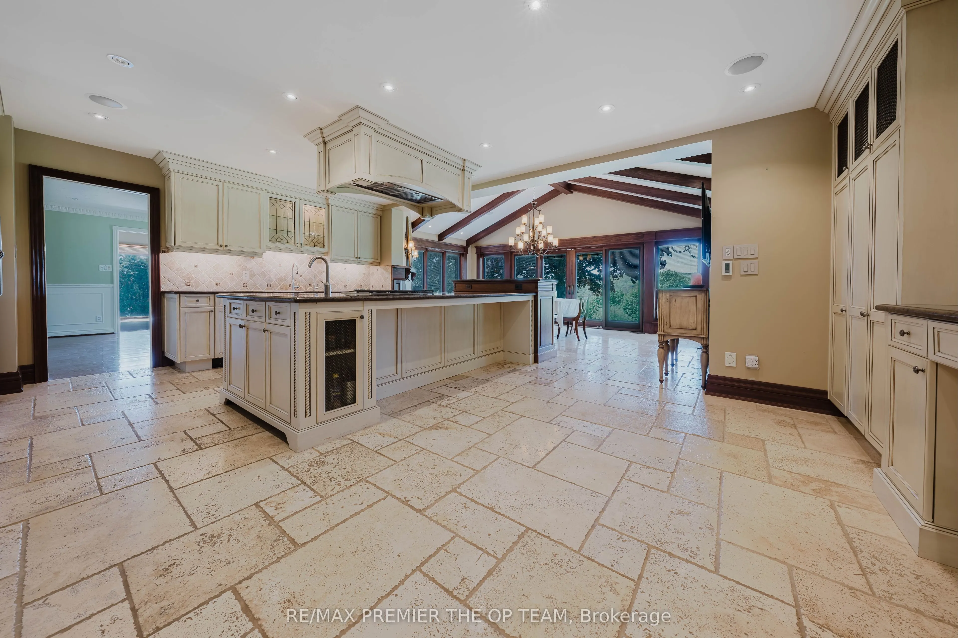 18 Ingleview Drive