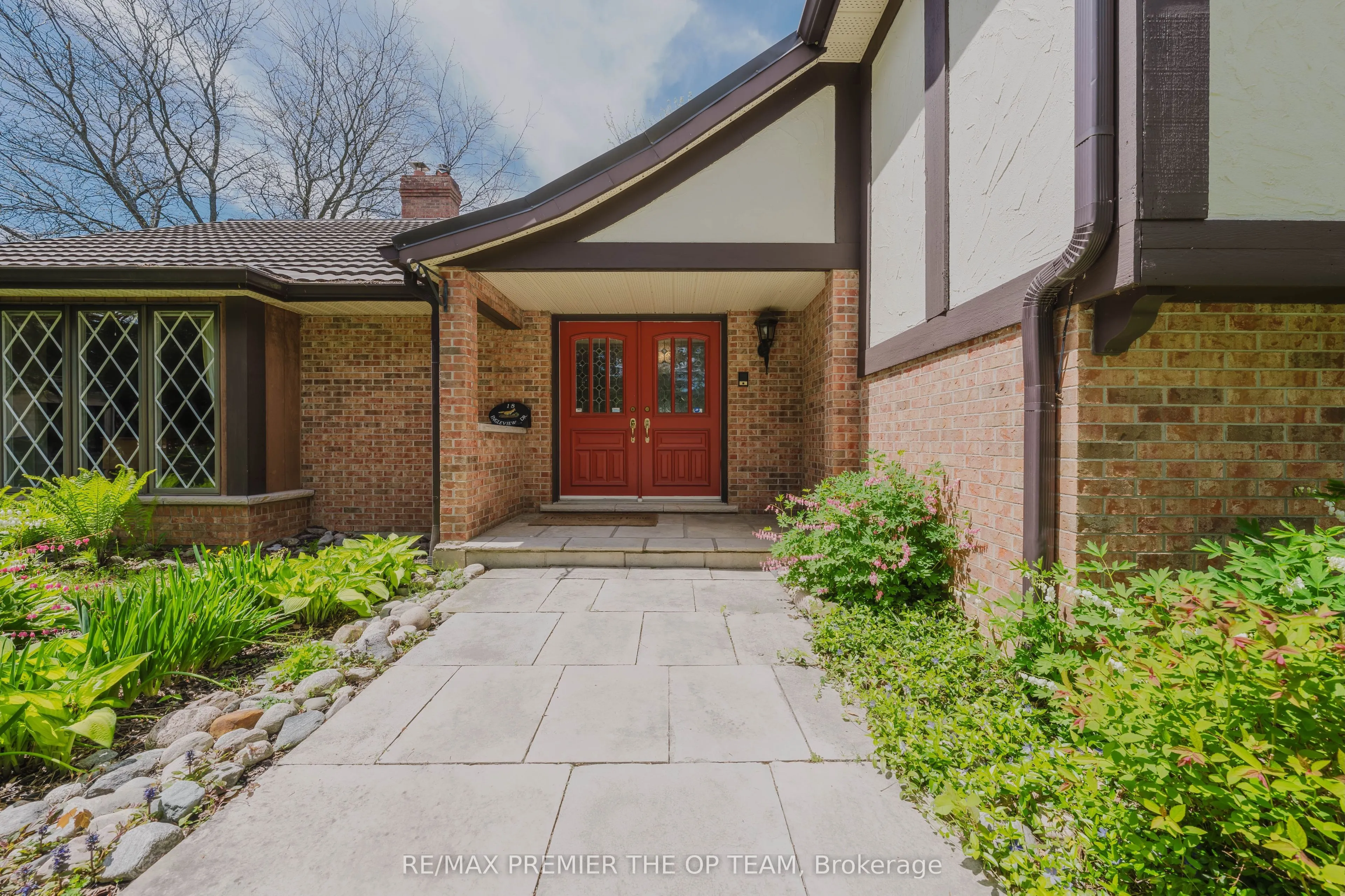 18 Ingleview Drive
