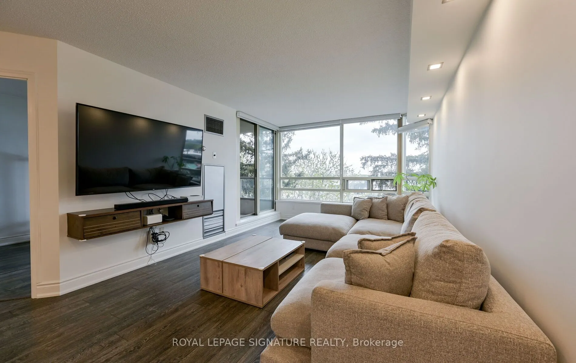 75 King Street E, #510