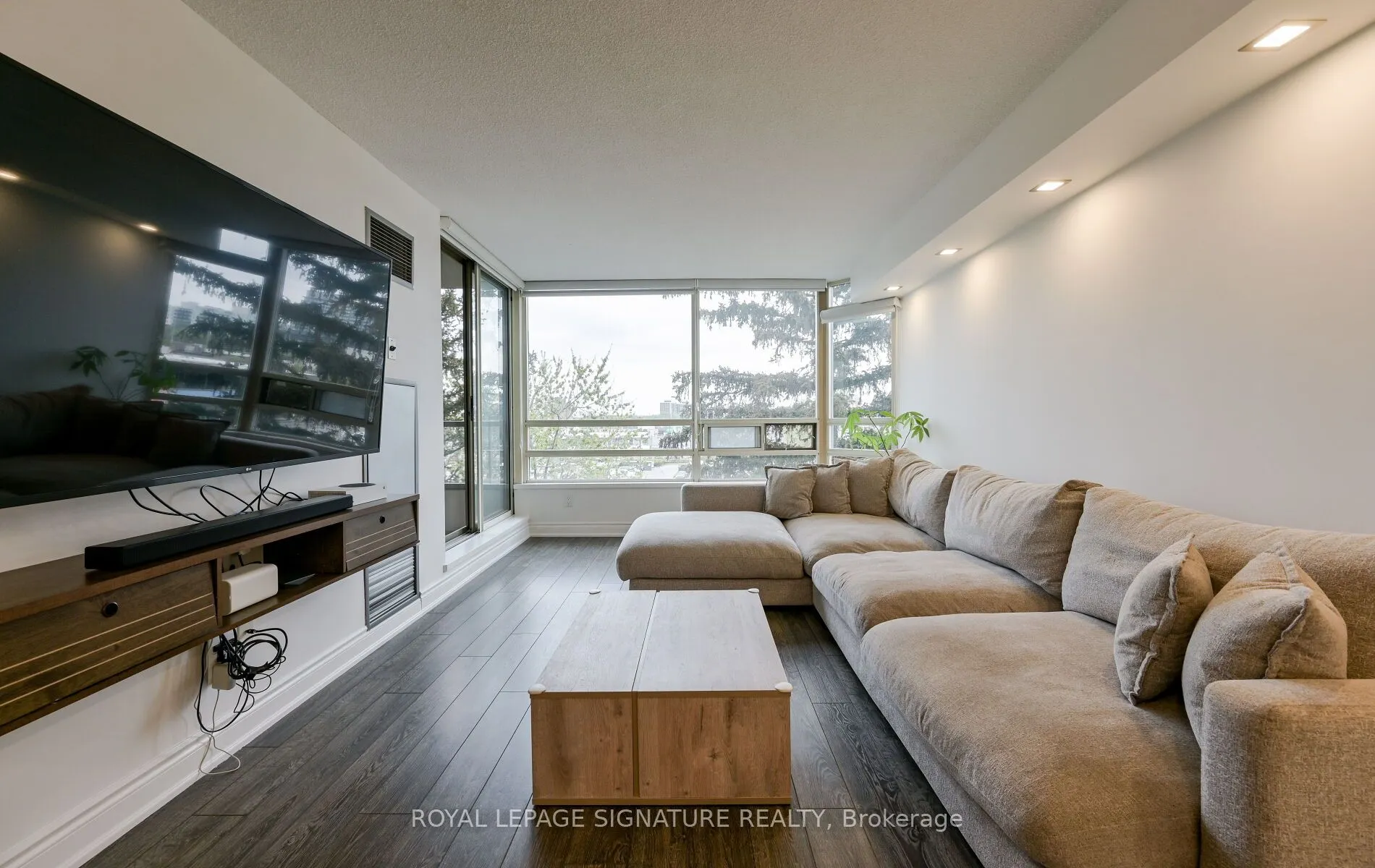 75 King Street E, #510