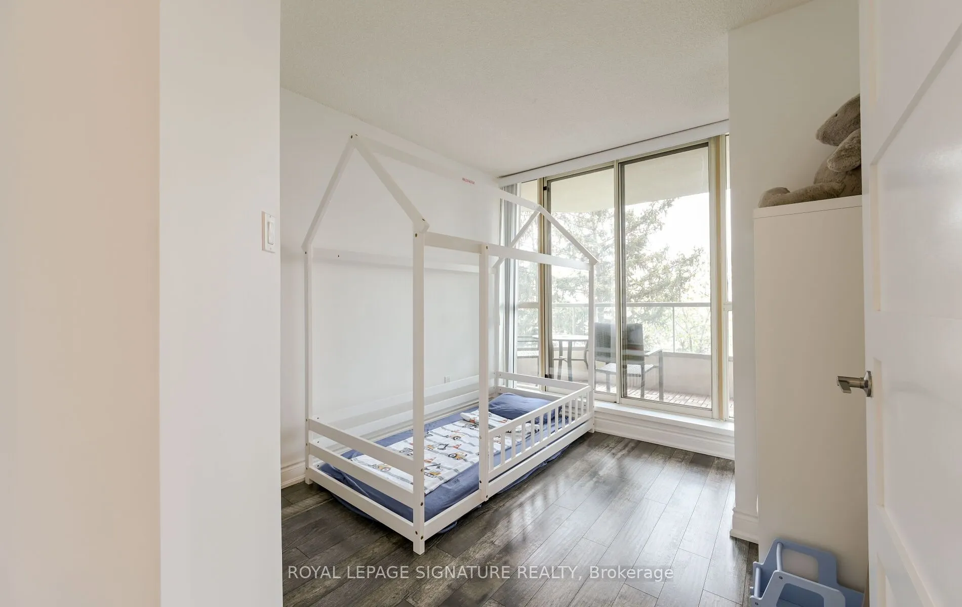 75 King Street E, #510