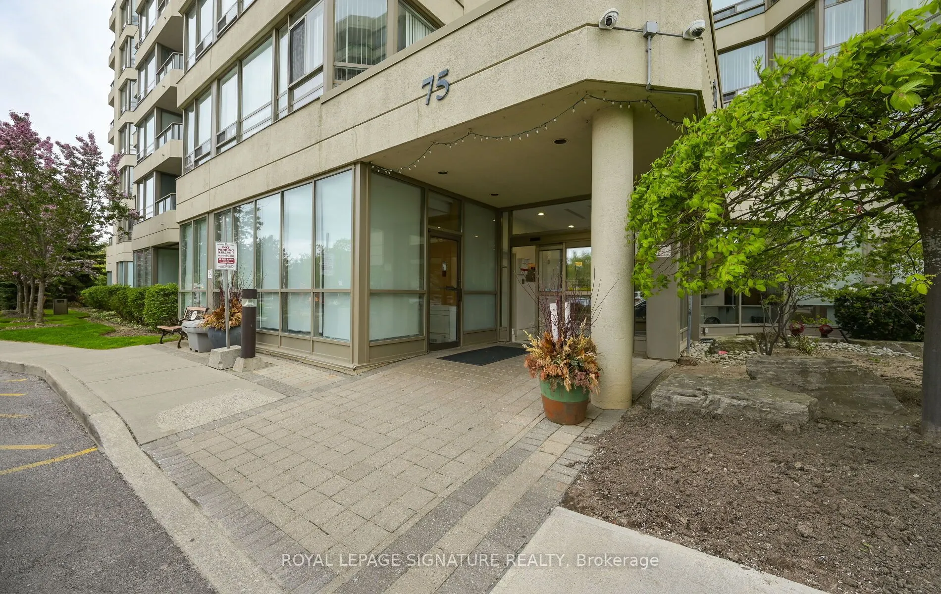75 King Street E, #510