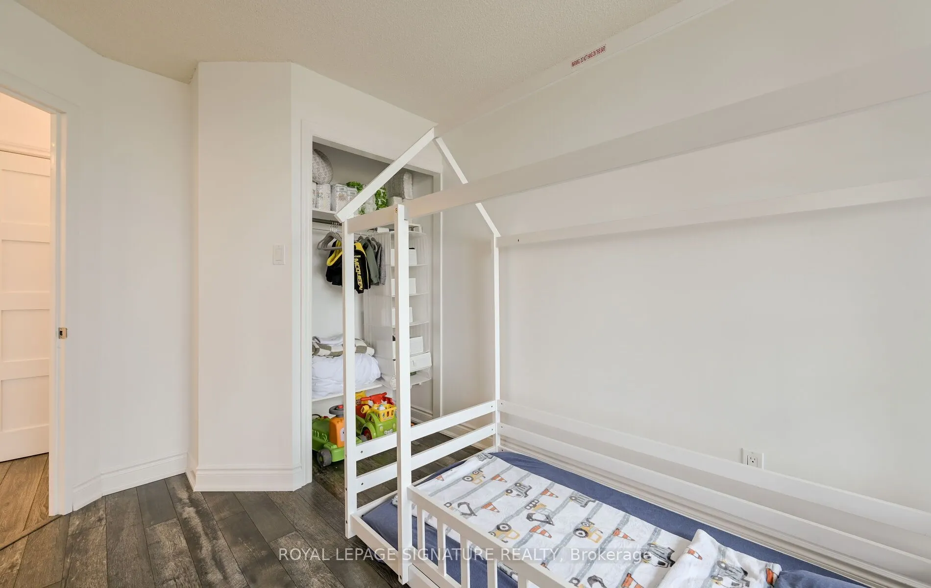 75 King Street E, #510